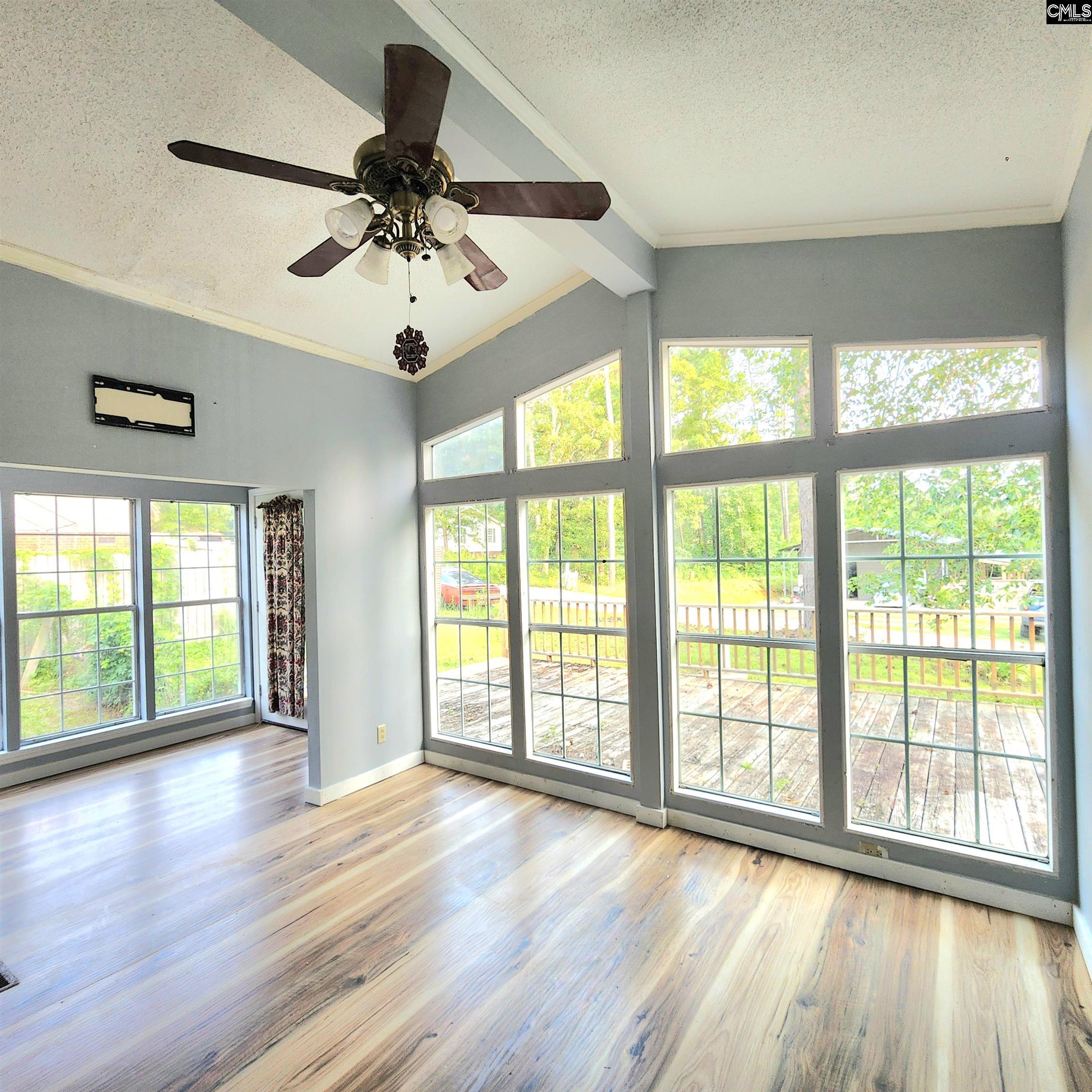 137 Breezy Bay Circle