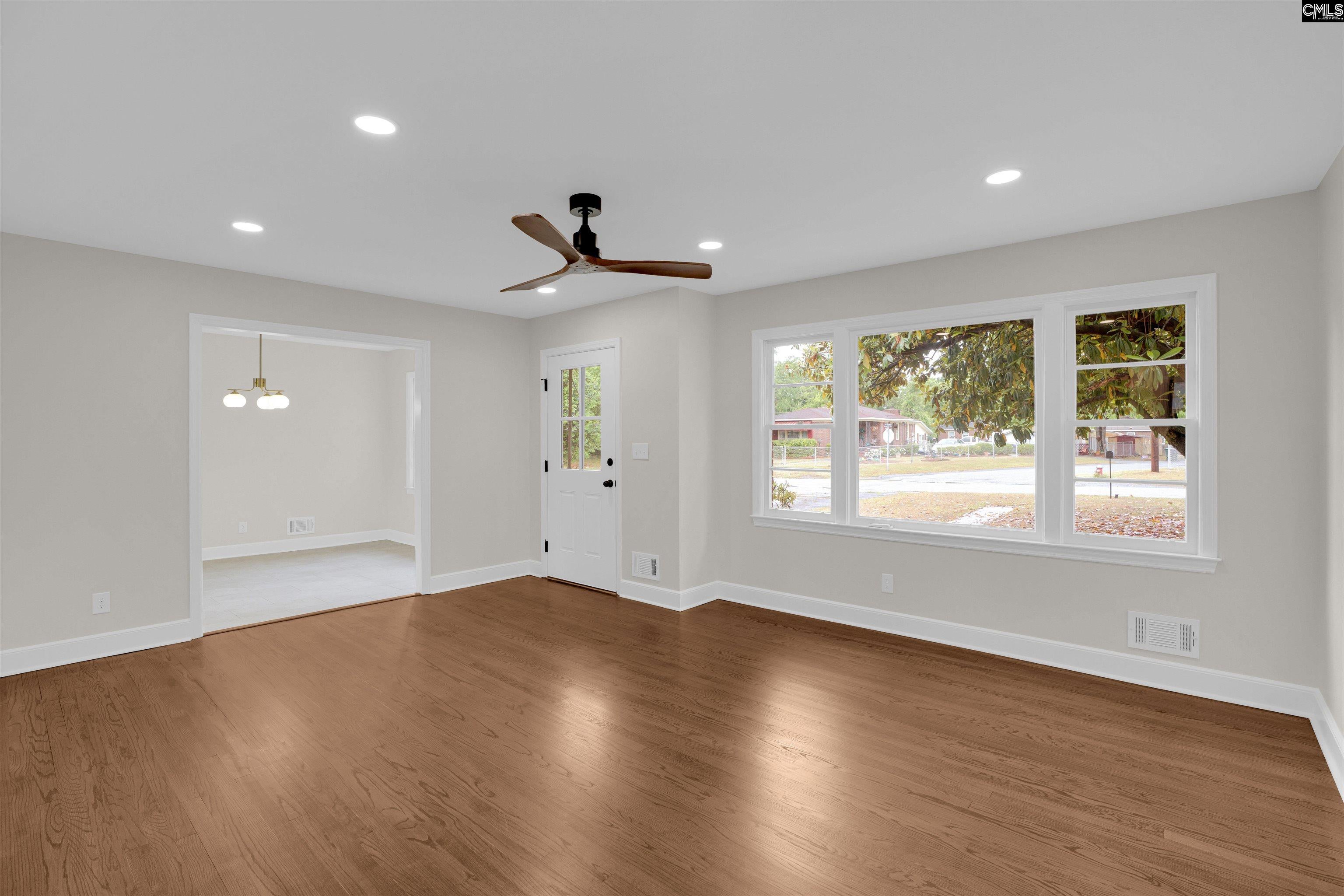 1462 Dahlia Road