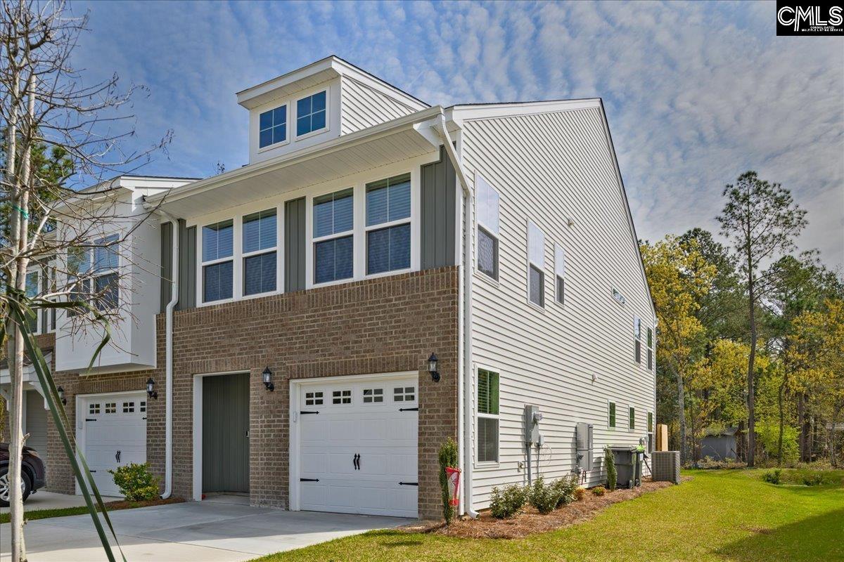 Lexington, South Carolina 29072, United States, 3 Bedrooms Bedrooms, ,3 BathroomsBathrooms,Residential,Pending,99678