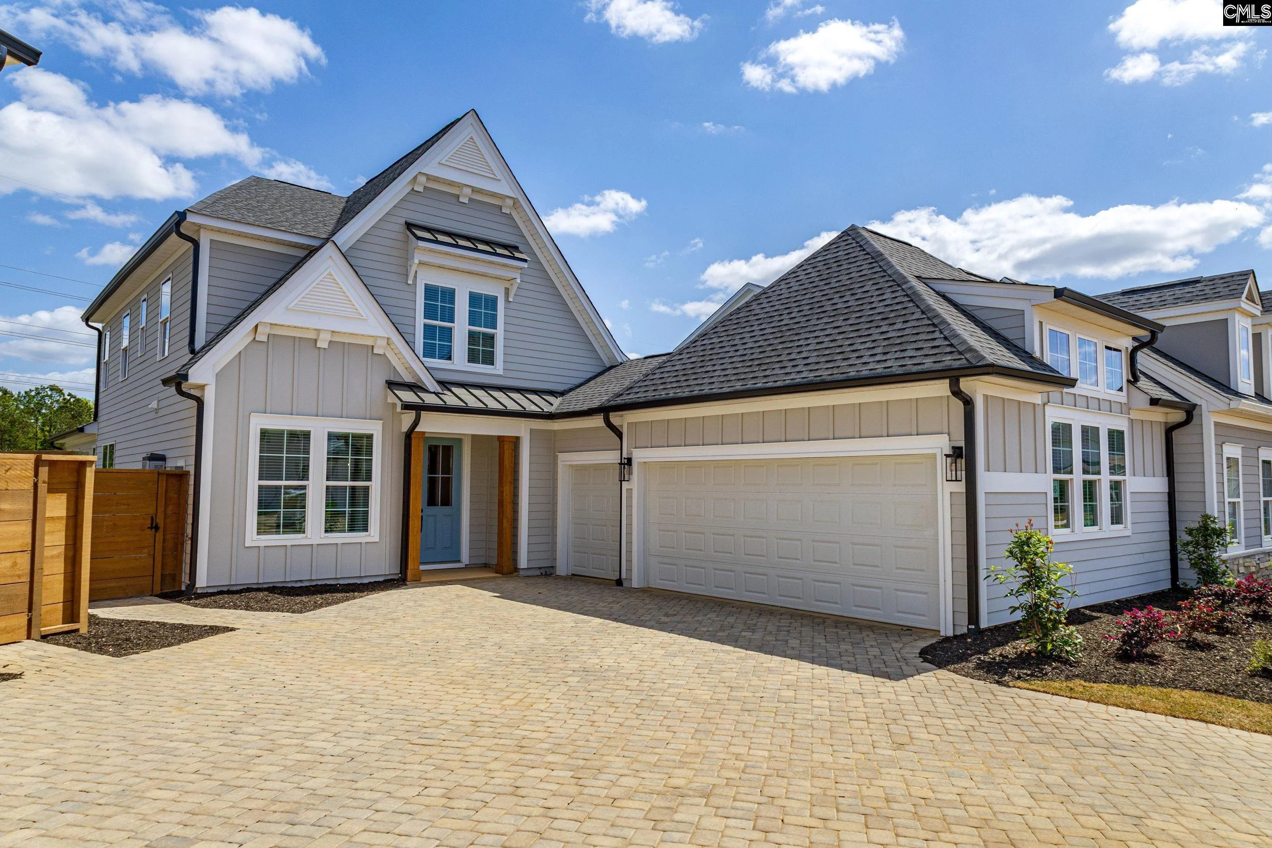 2040 Shallow Bluff Court