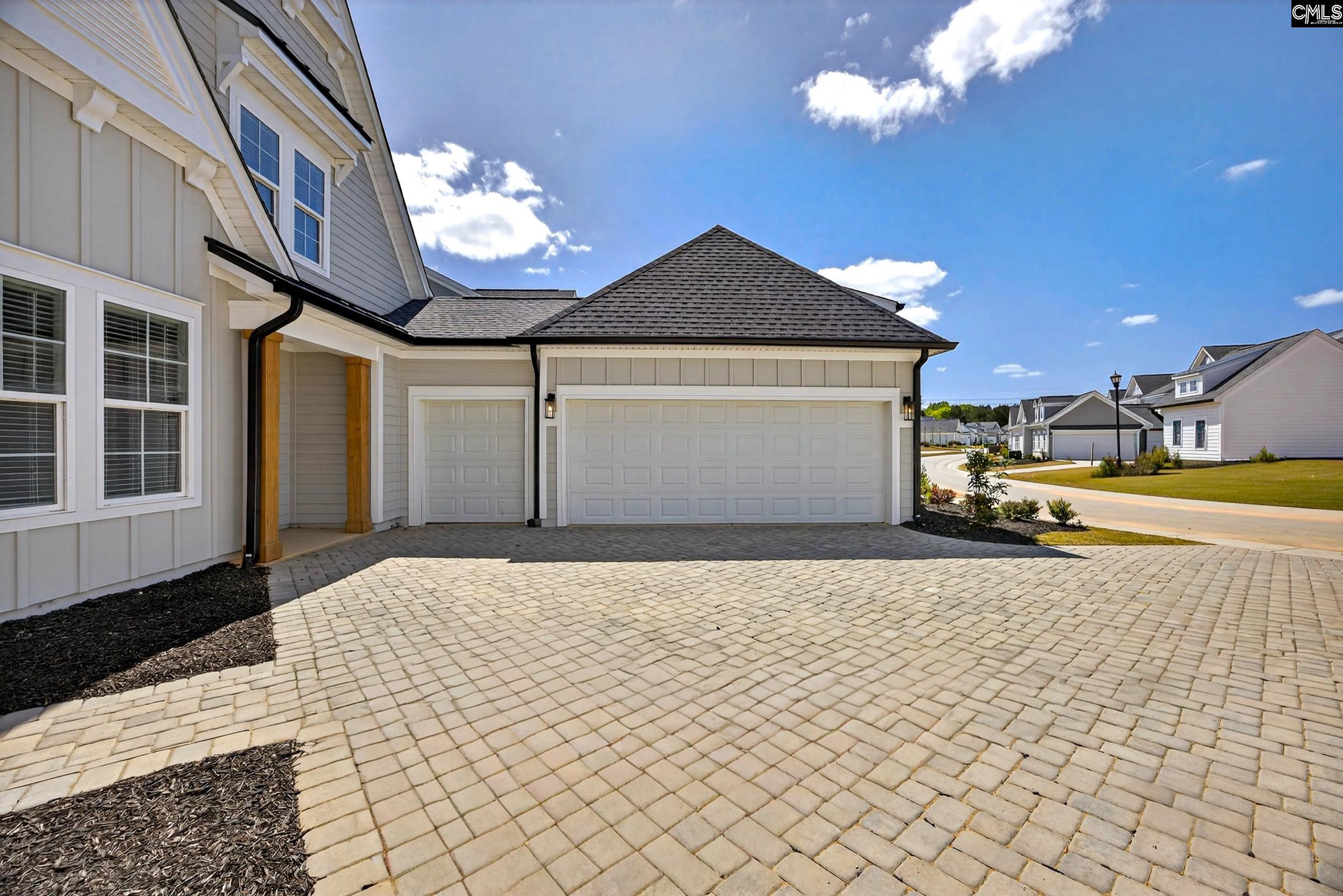 2040 Shallow Bluff Court