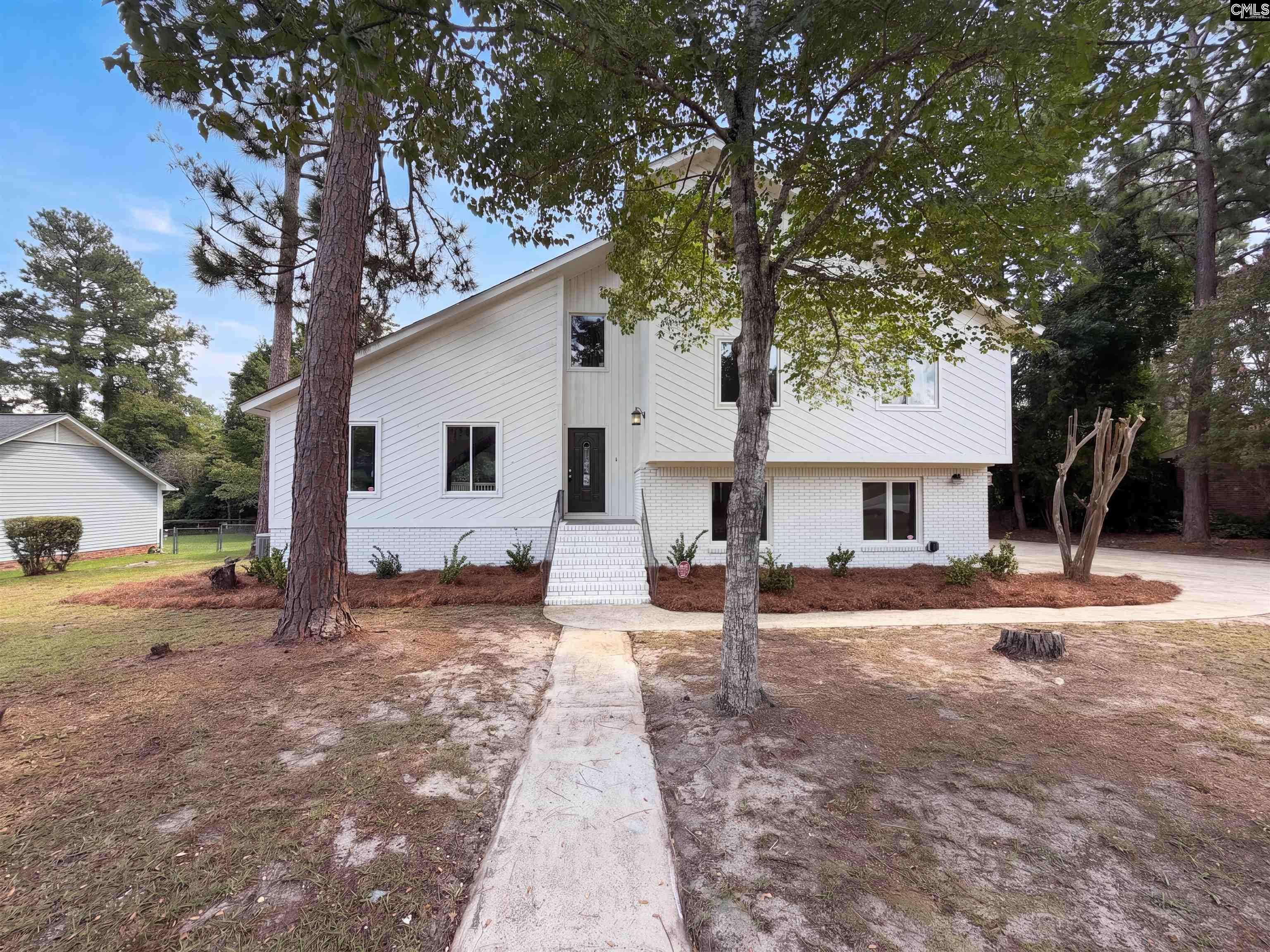 221 Hickory Hill Trail