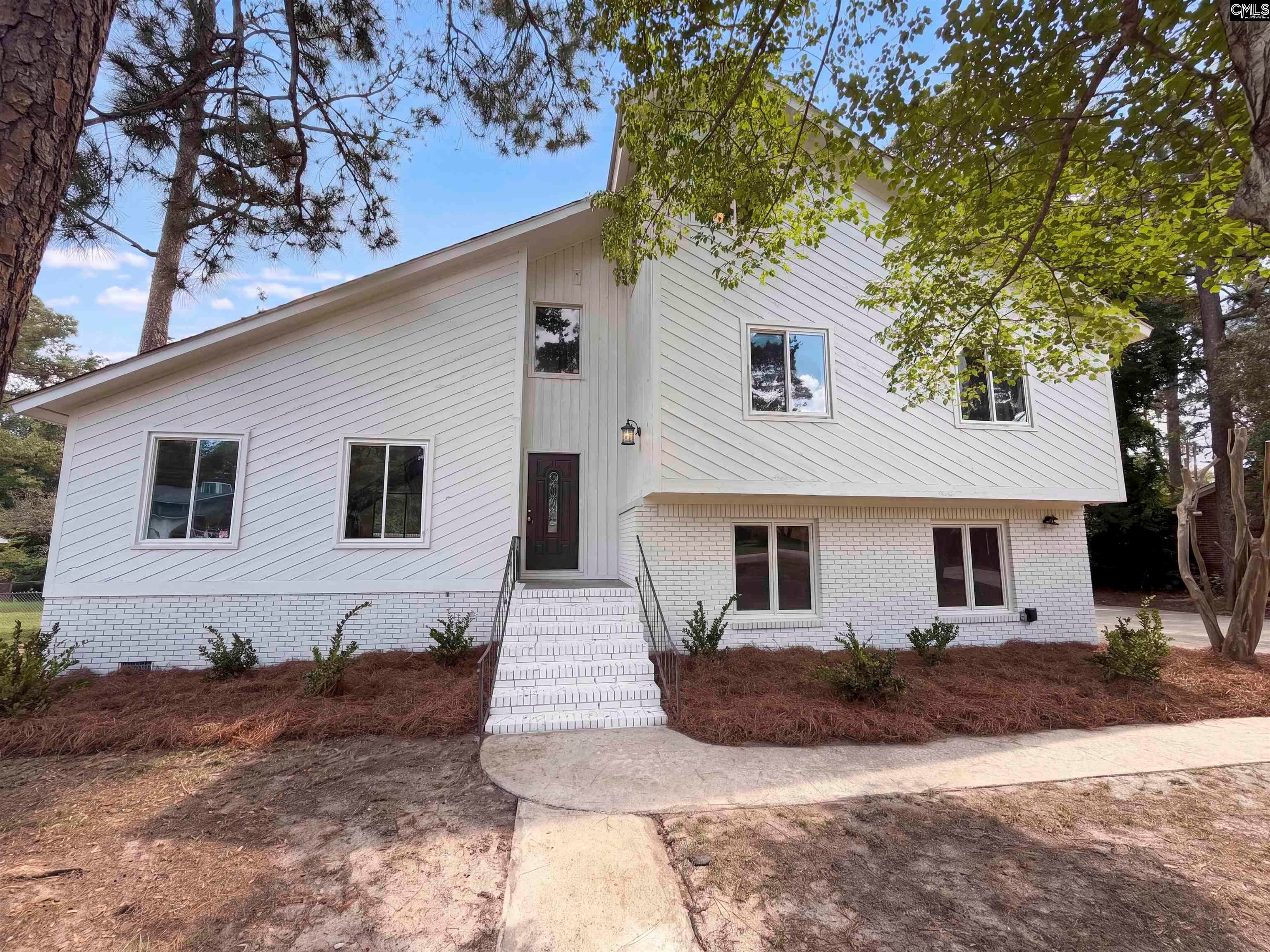 221 Hickory Hill Trail