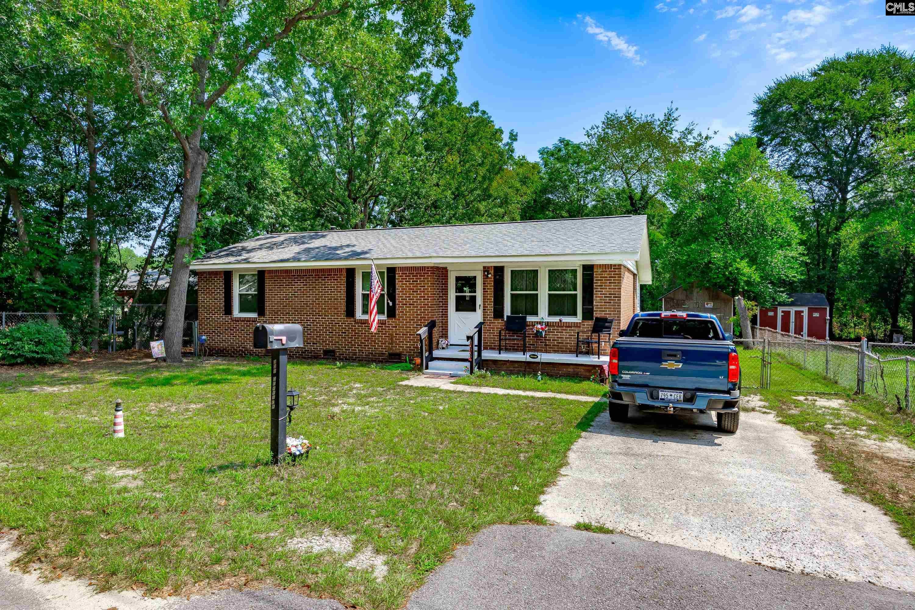 331 Derrick Street - Photo 2