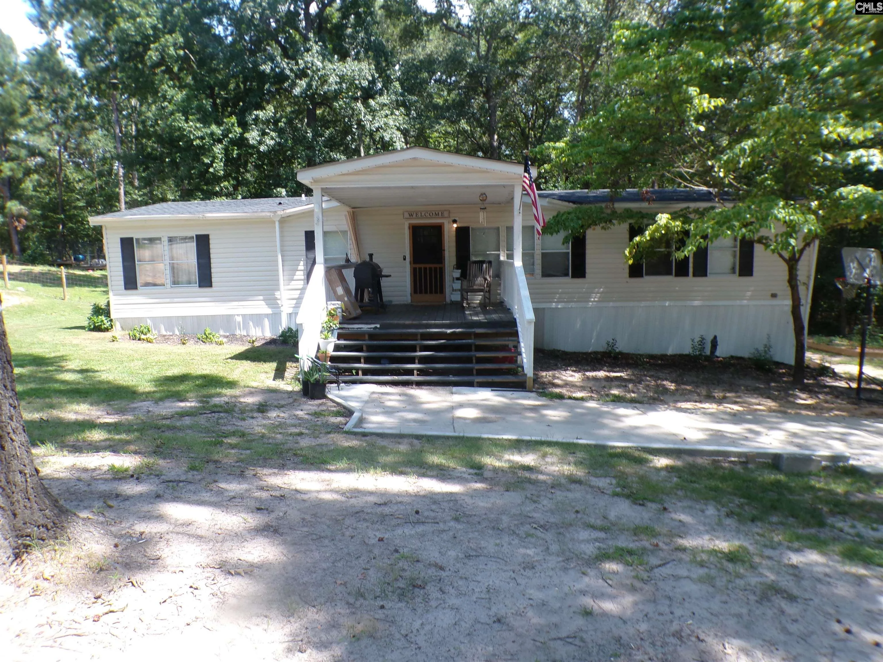 1128 Taylor Lane