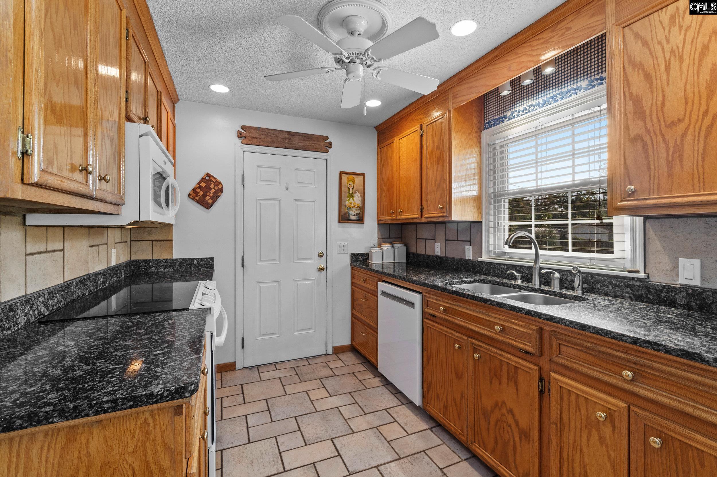 Columbia, South Carolina 29223, United States, 3 Bedrooms Bedrooms, ,2 BathroomsBathrooms,Residential,Pending,39614