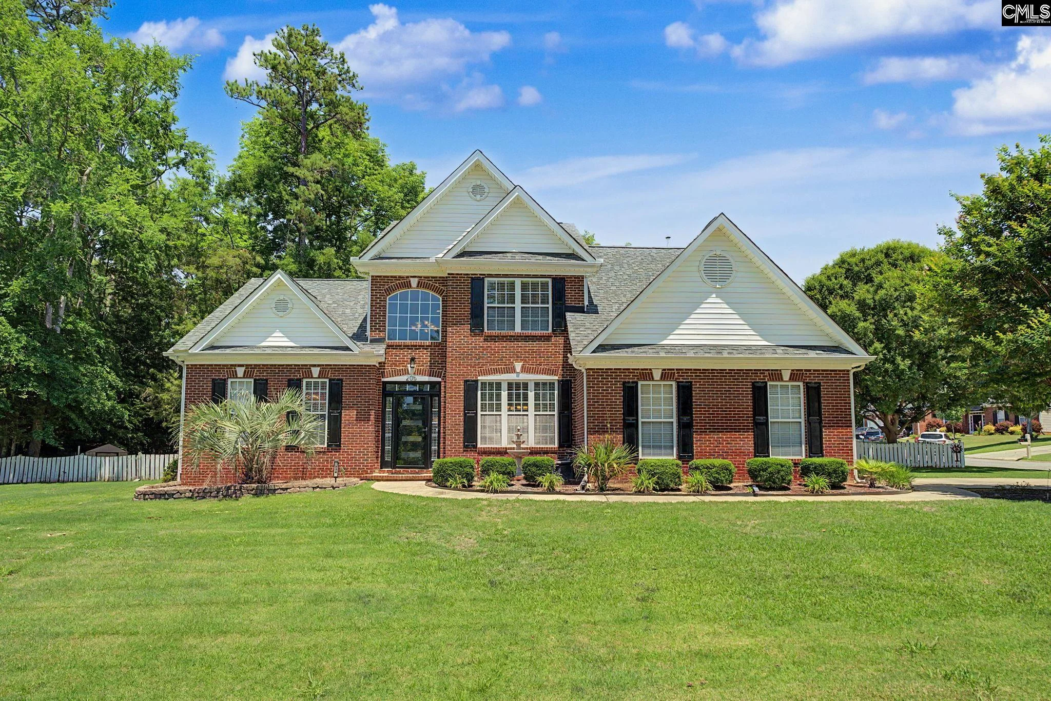 205 Coopers Hawk Circle