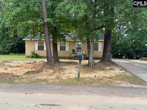 Photo of 1013 Rockymount Road, Columbia, SC 29203 (MLS # 618603)