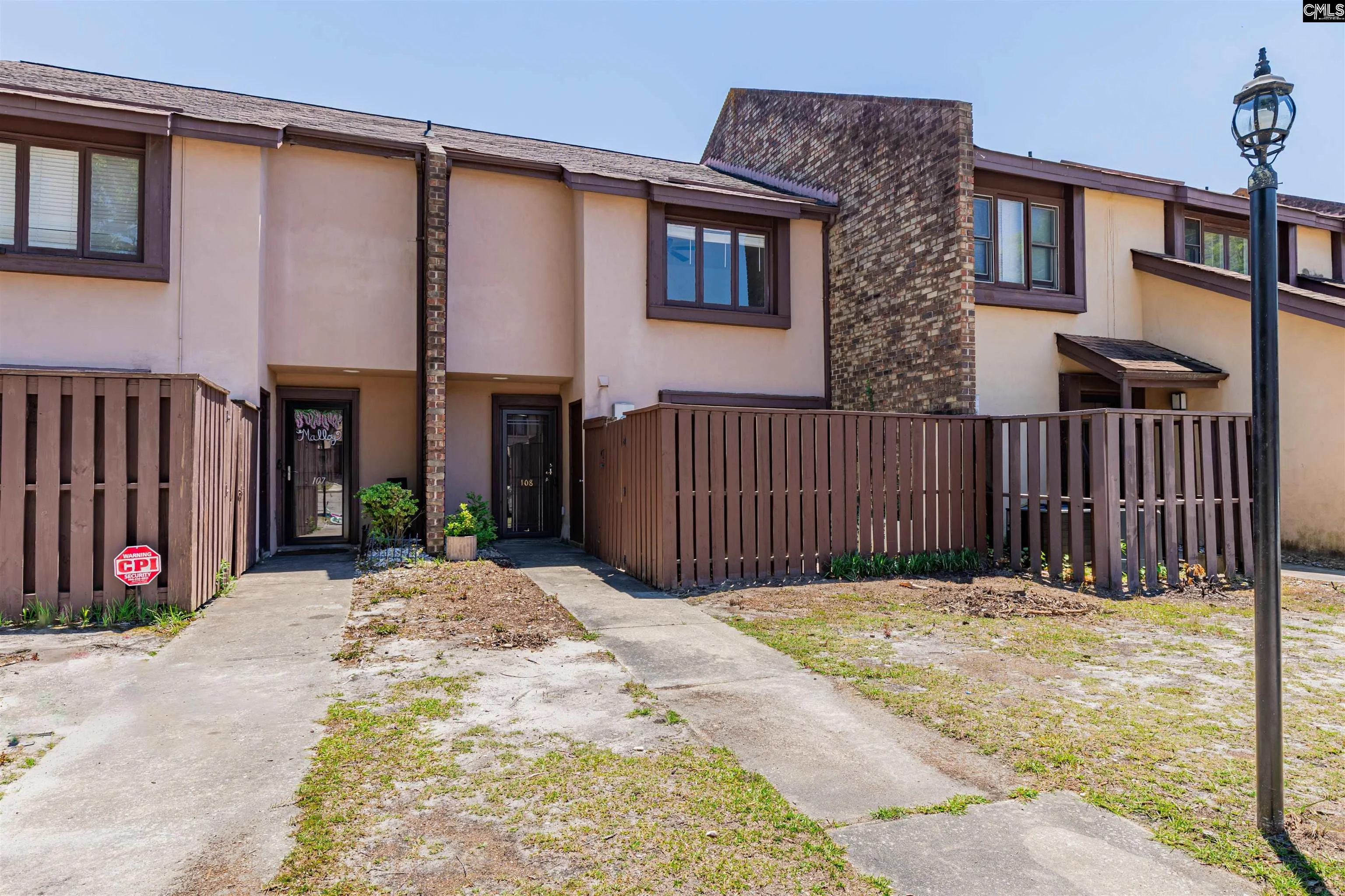108 Lionsgate Drive