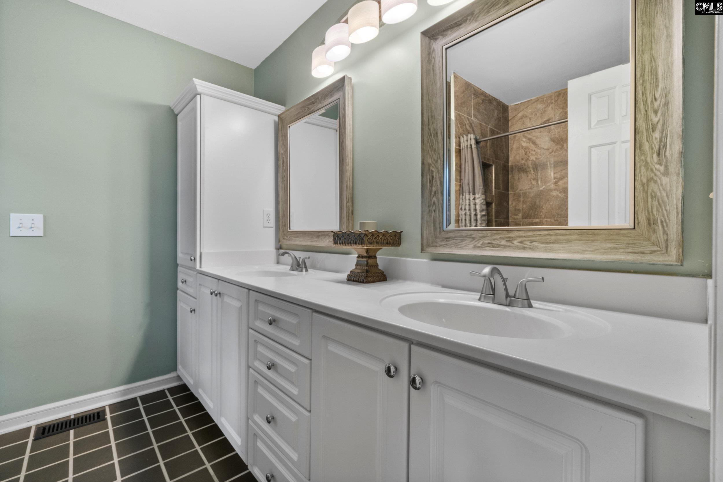 Columbia, South Carolina 29223, United States, 3 Bedrooms Bedrooms, ,2 BathroomsBathrooms,Residential,Pending,44313