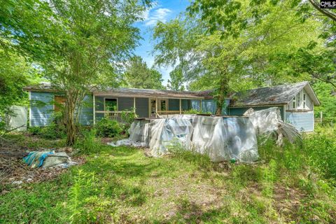 A home in Summerton