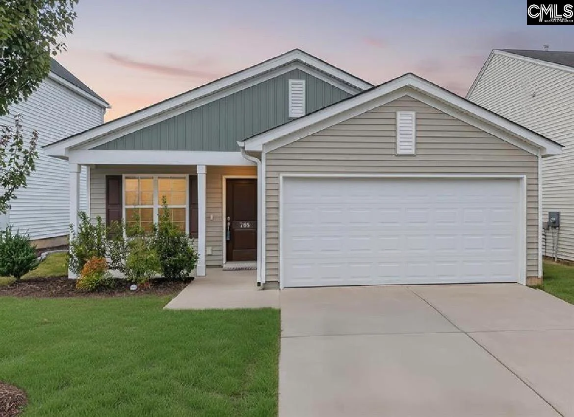 765 Tanager Lane