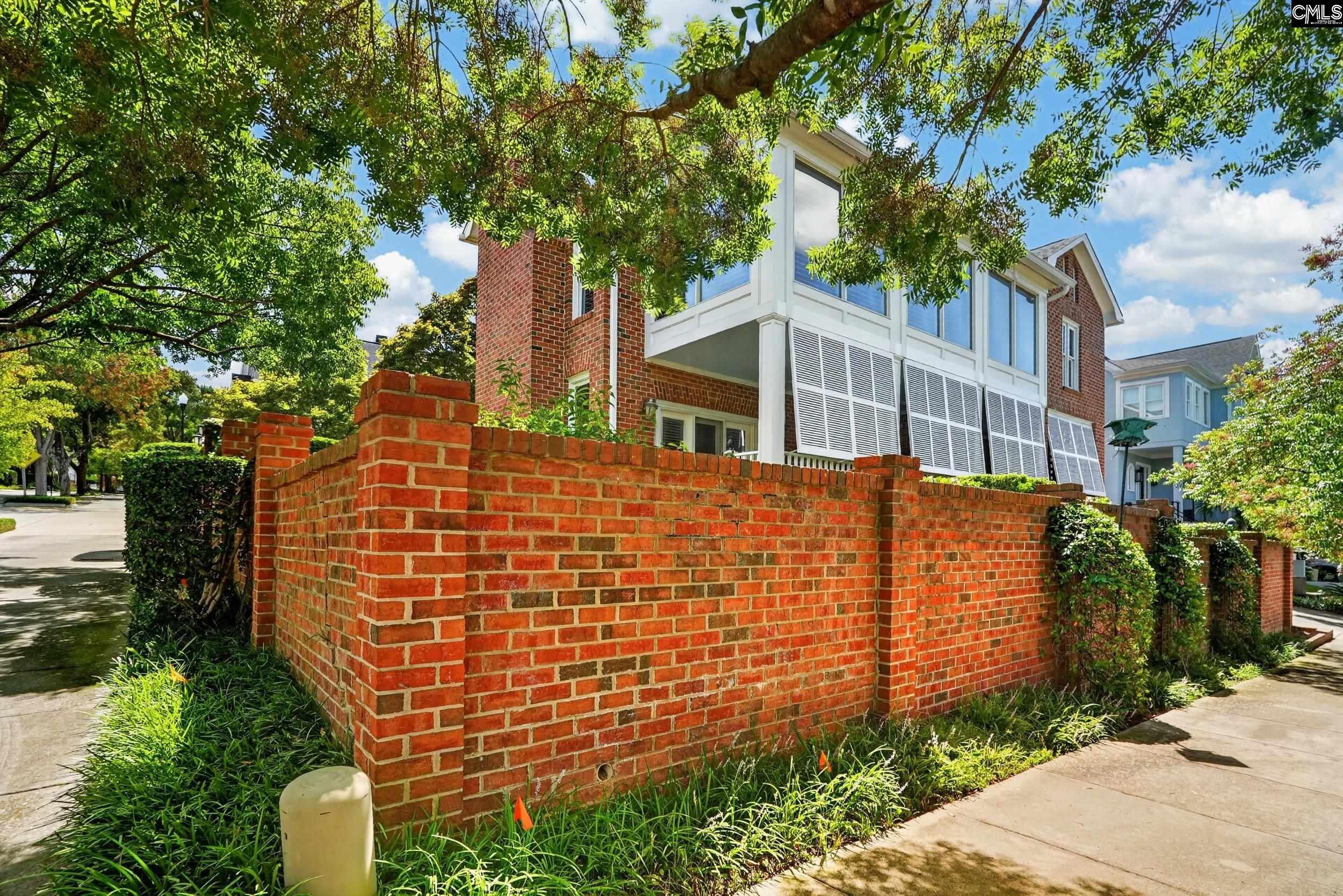 325 Saint James Street