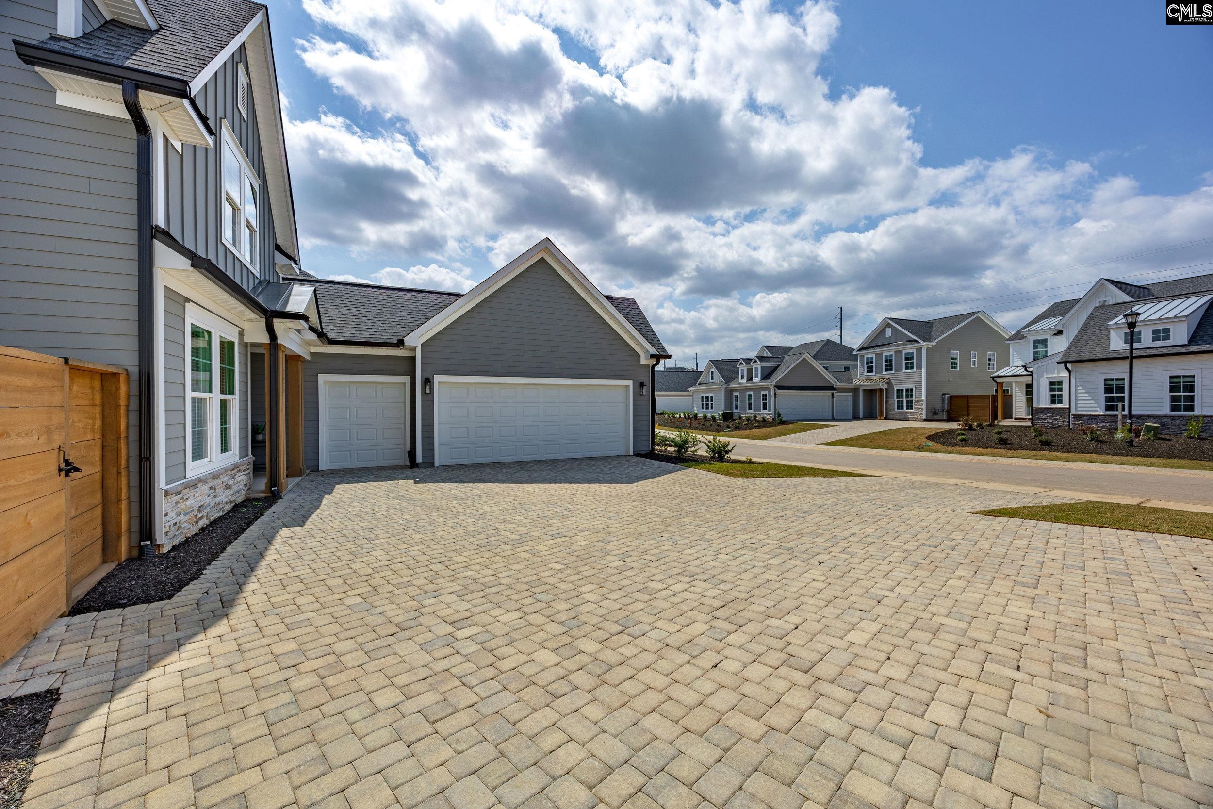 2028 Shallow Bluff Court