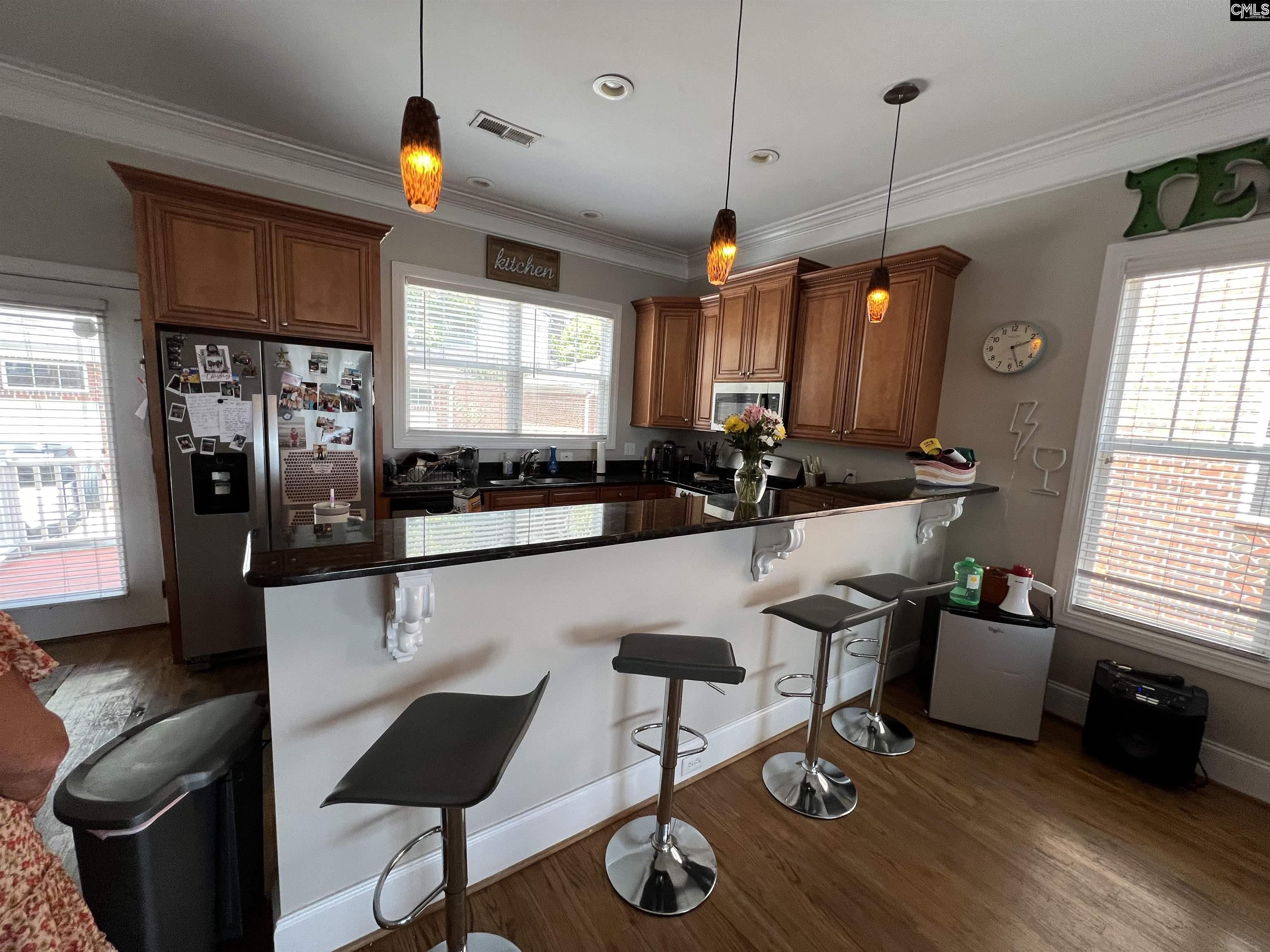 Columbia, South Carolina 29201, United States, 4 Bedrooms Bedrooms, ,4 BathroomsBathrooms,Residential,Pending,47536