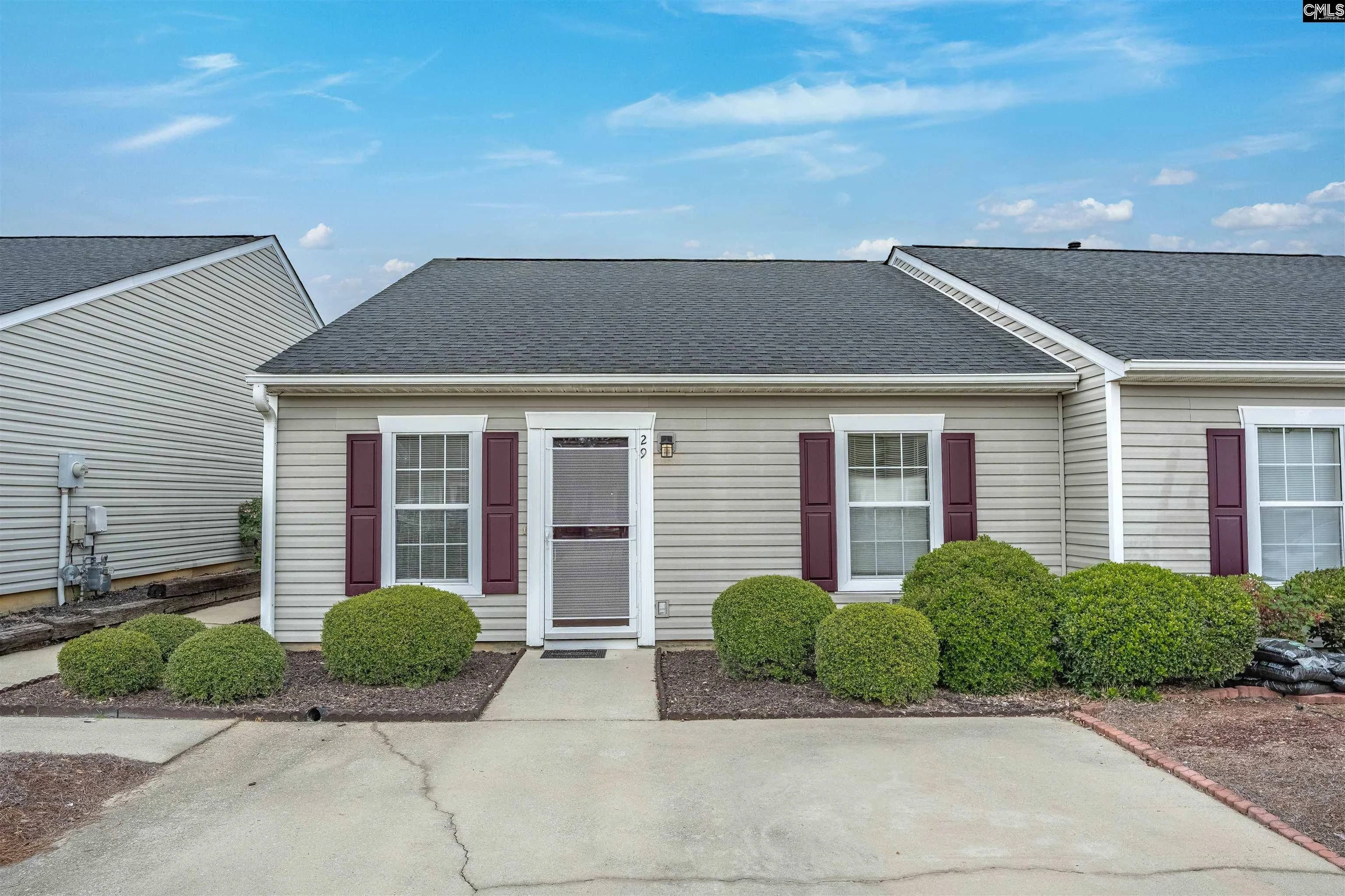 29 Hampton Oaks Place