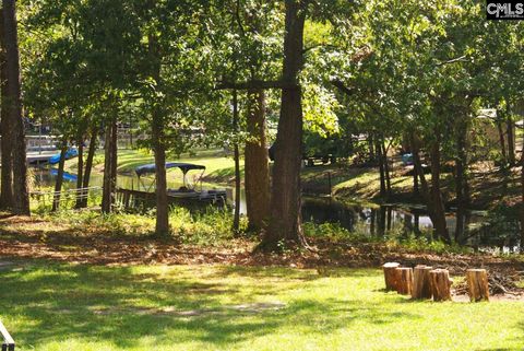 A home in Saluda