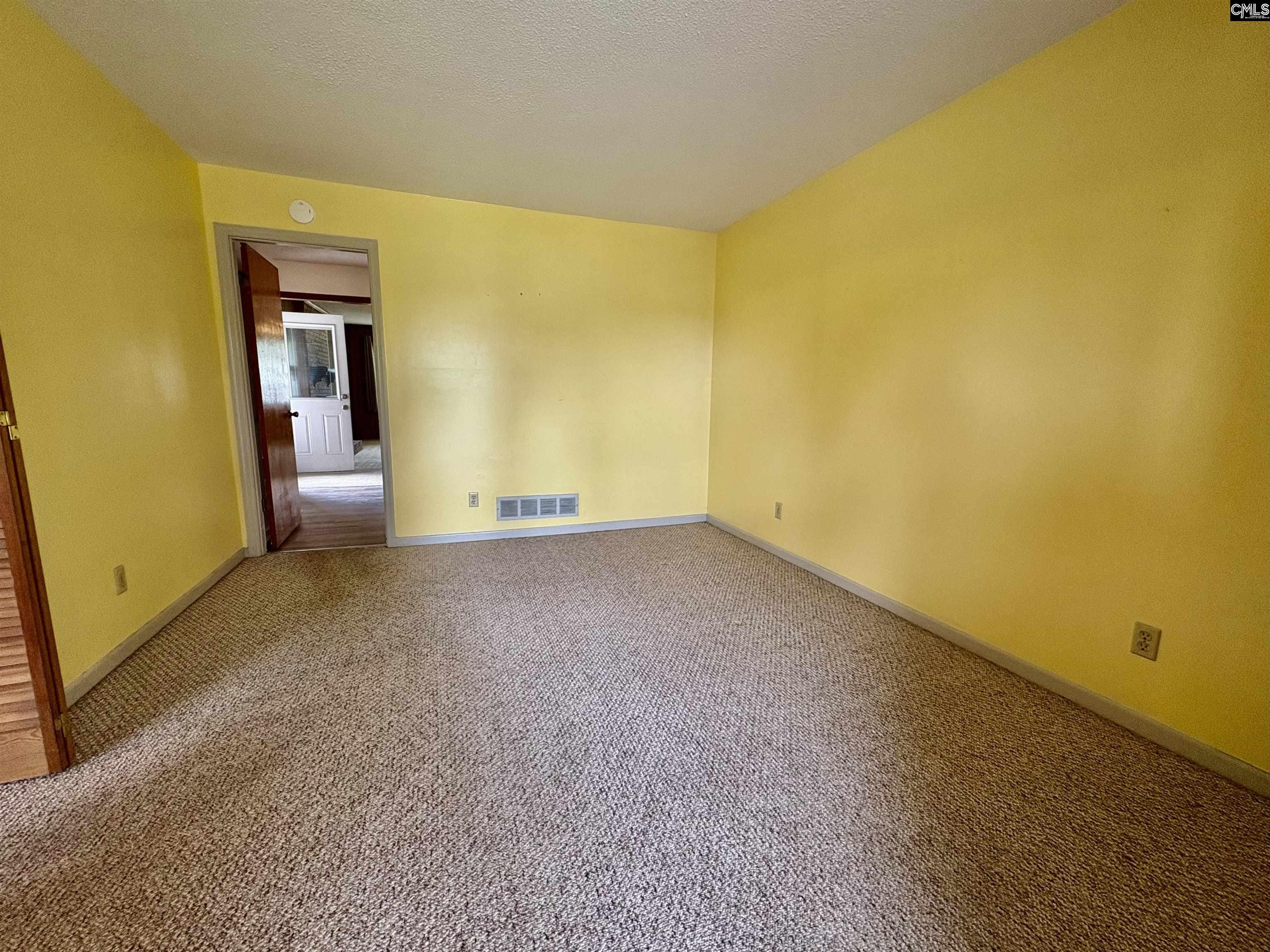 930 Laurel Road