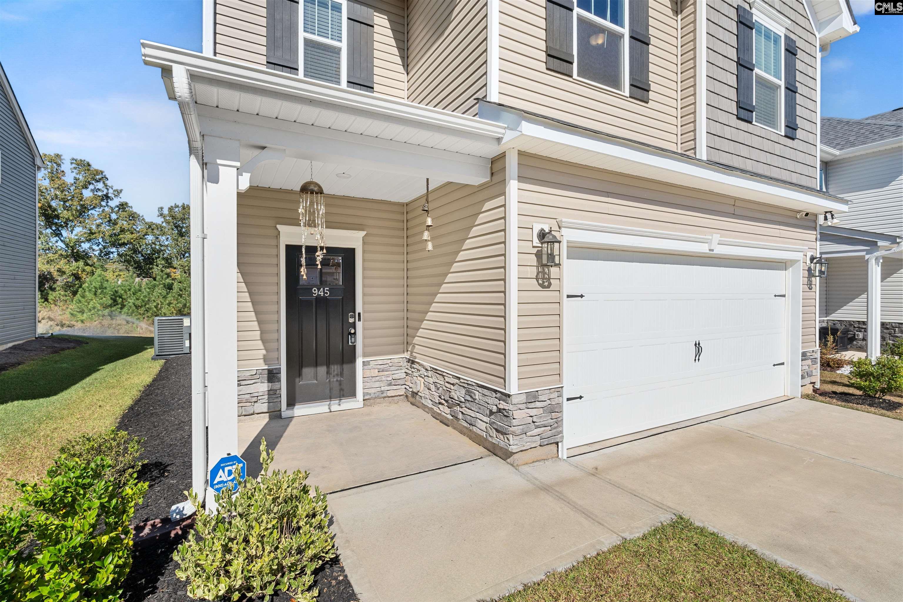 945 Woodcreek Farms Road