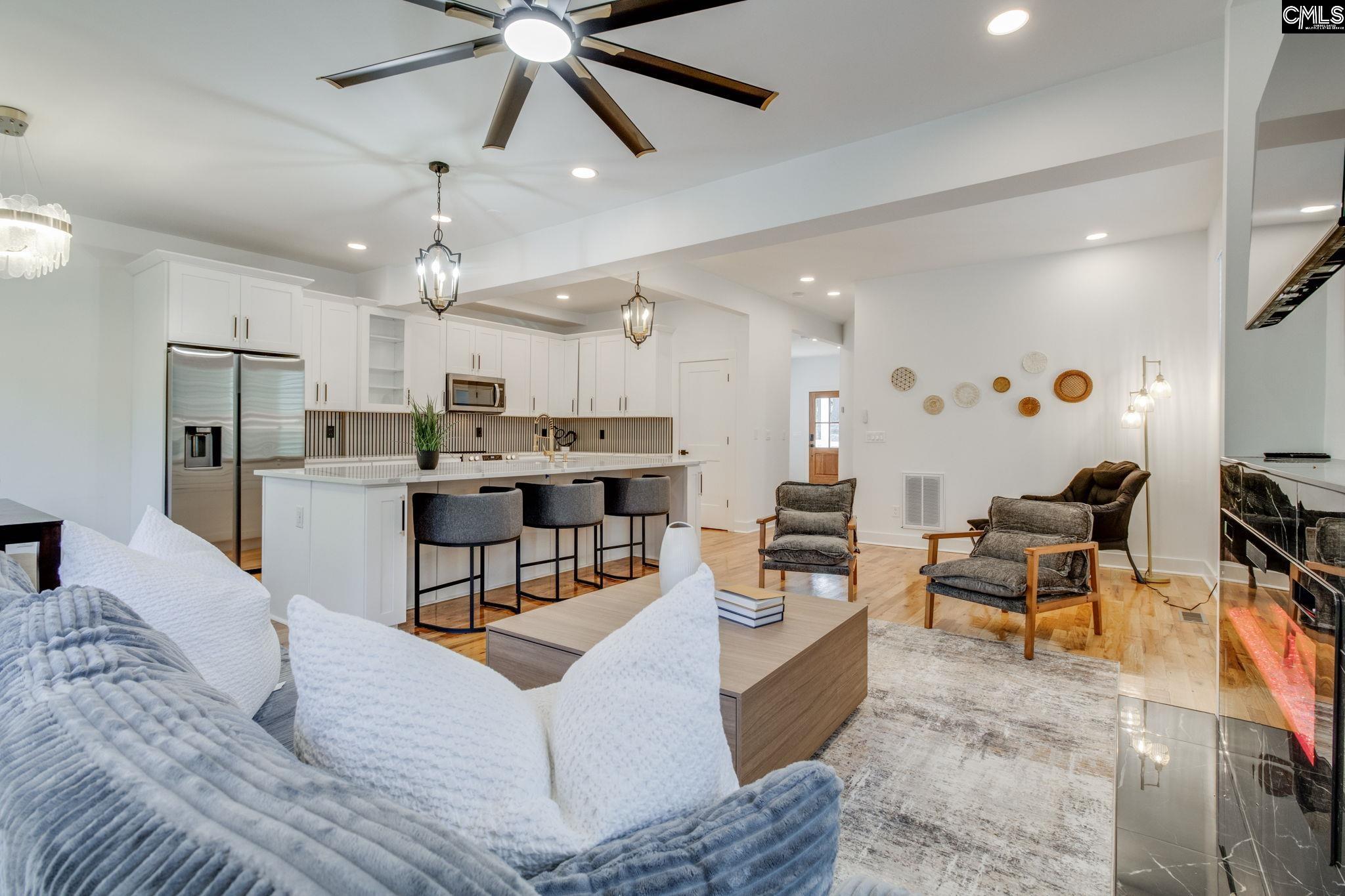 827 W Confederate Avenue