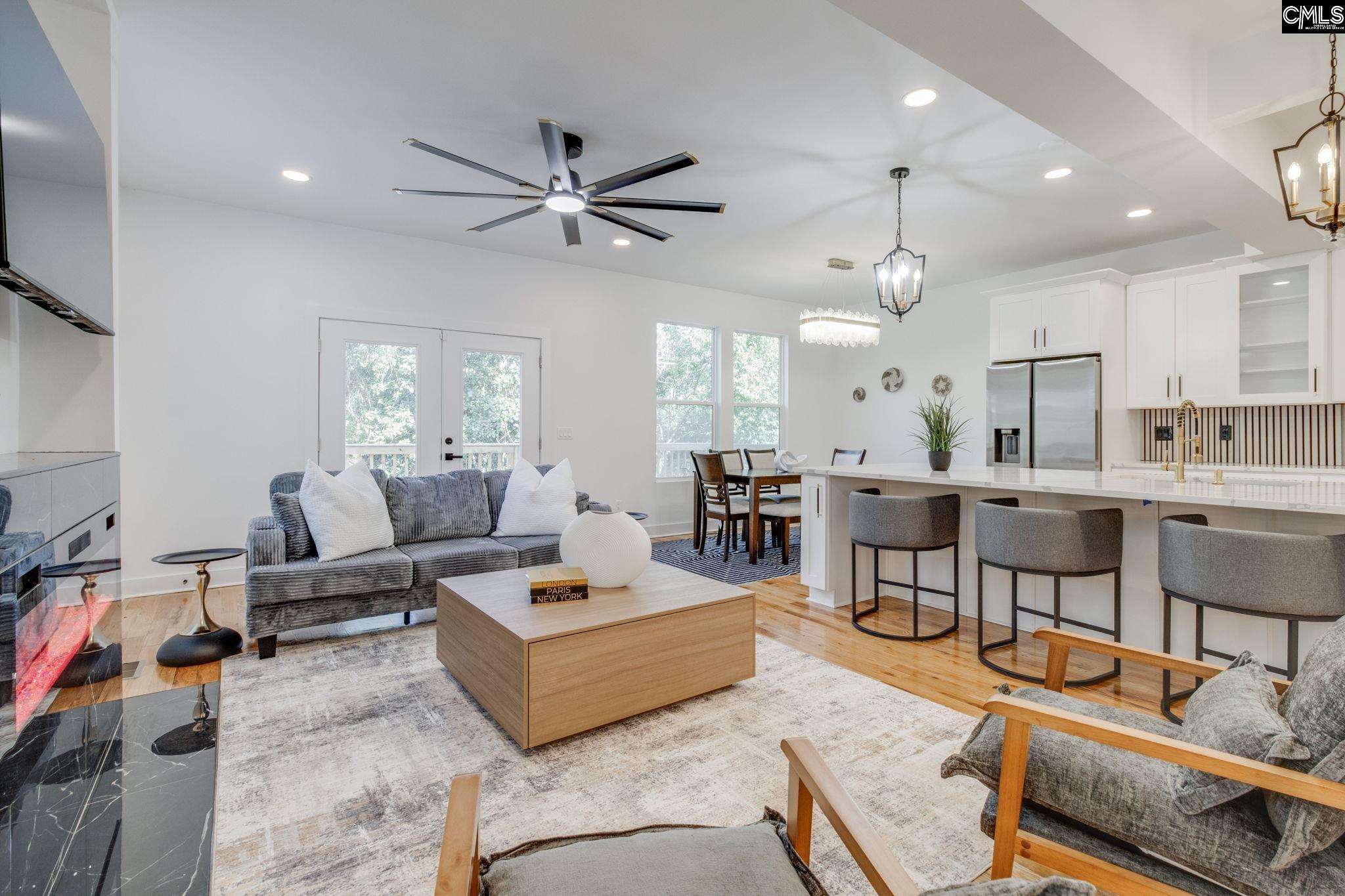 827 W Confederate Avenue