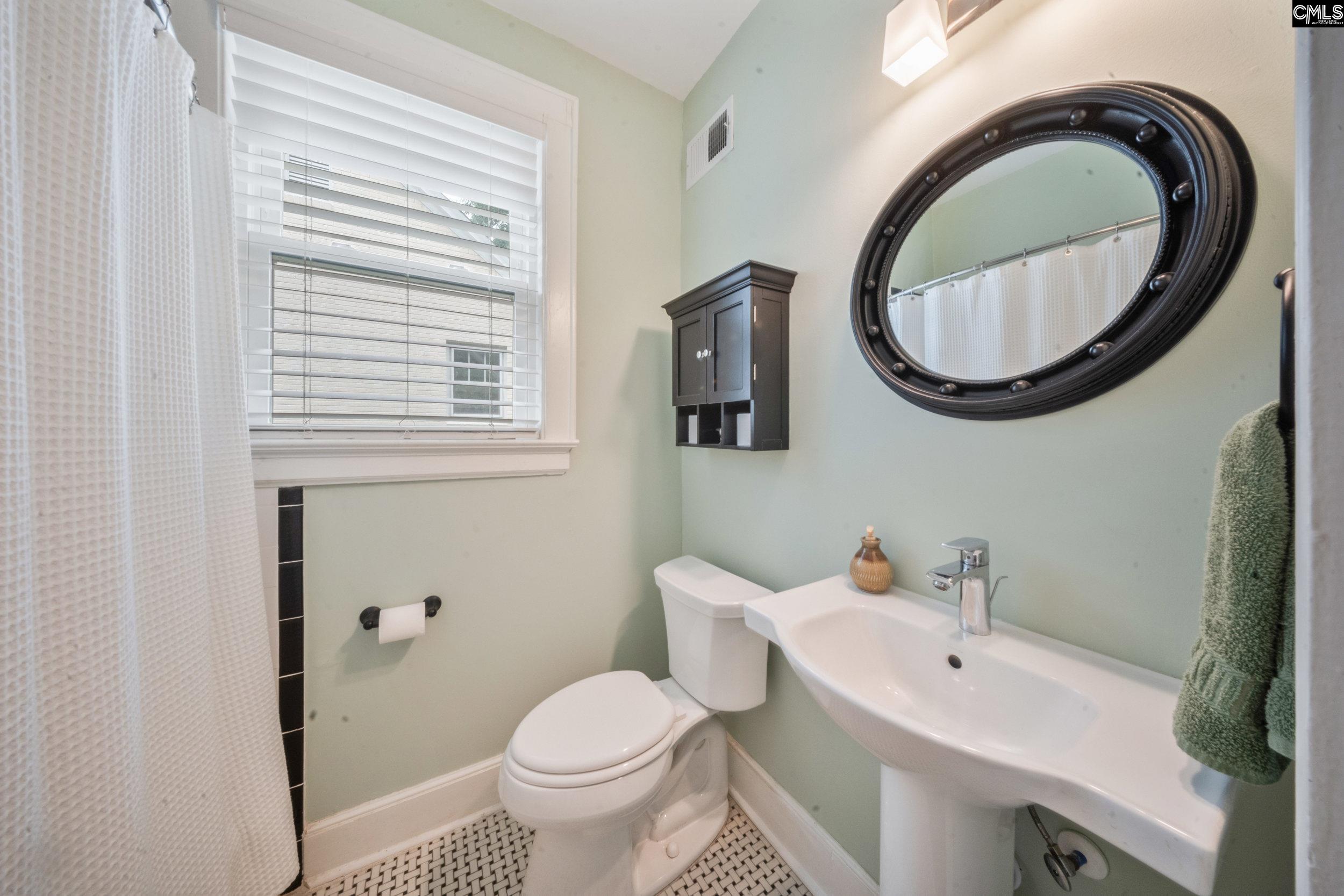 Columbia, South Carolina 29205, United States, 3 Bedrooms Bedrooms, ,3 BathroomsBathrooms,Residential,Pending,186935