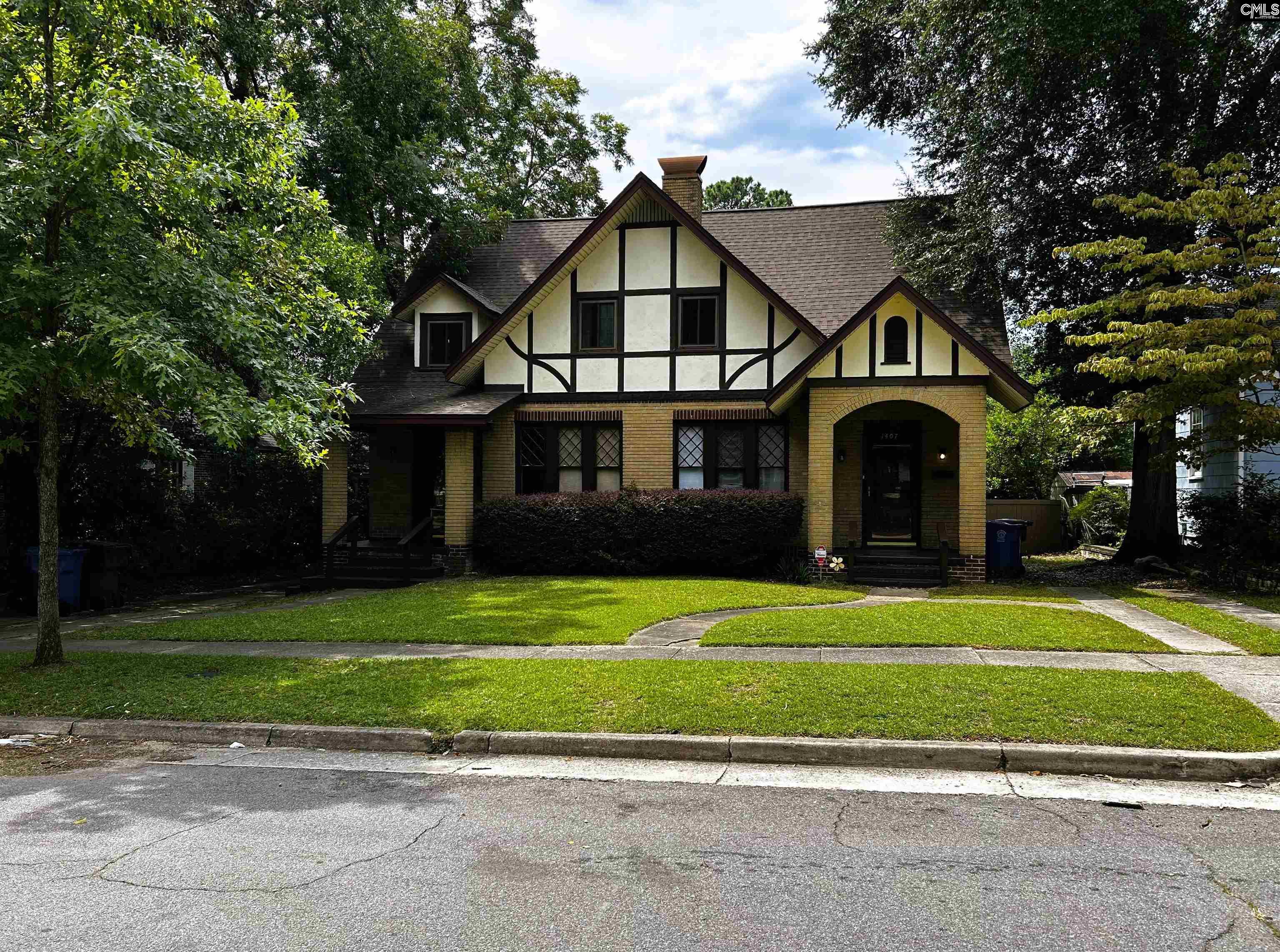 1407 Maple Street 1405, 1407