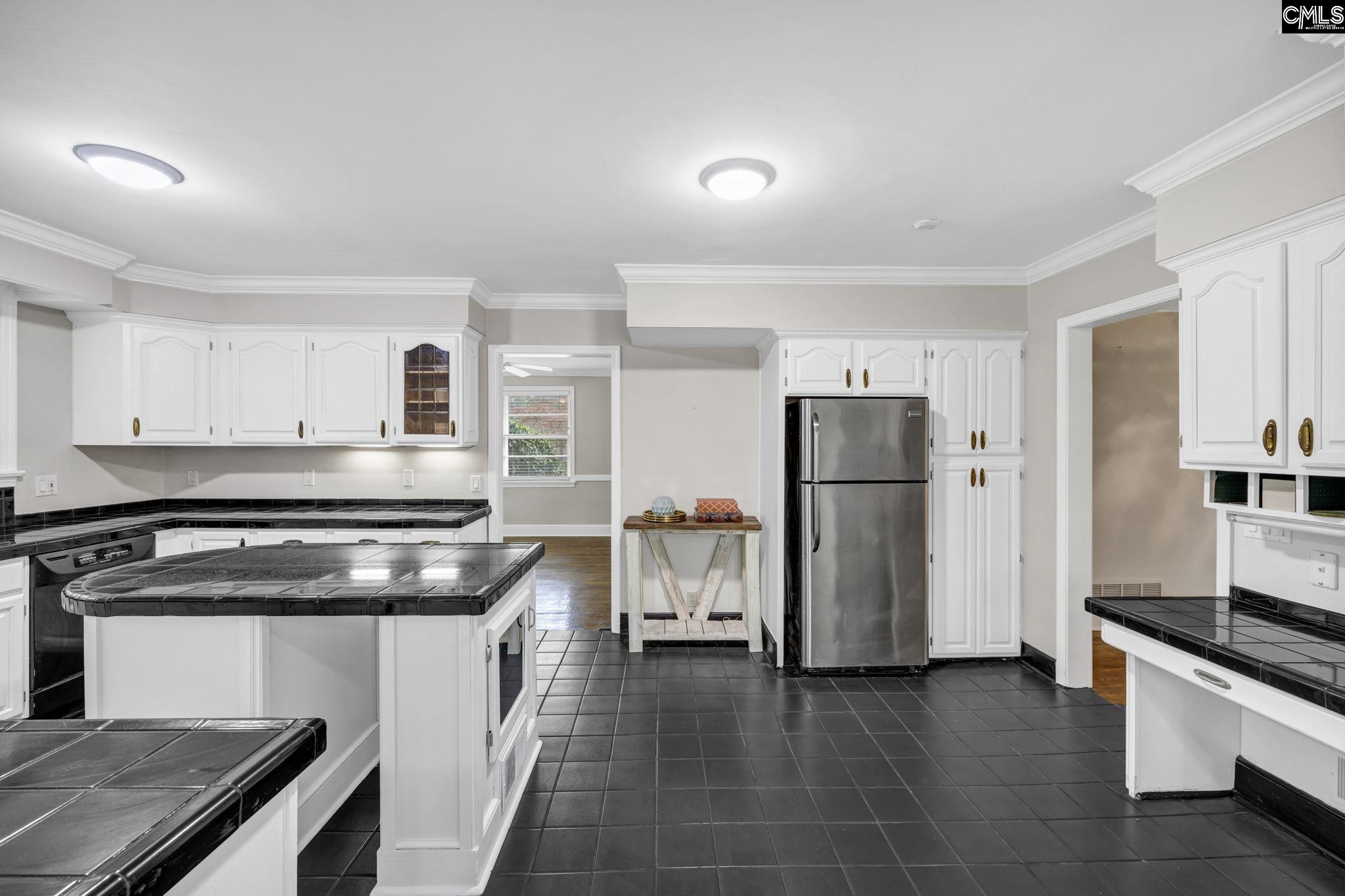 Columbia, South Carolina 29206, United States, 3 Bedrooms Bedrooms, ,3 BathroomsBathrooms,Residential,Pending,31611