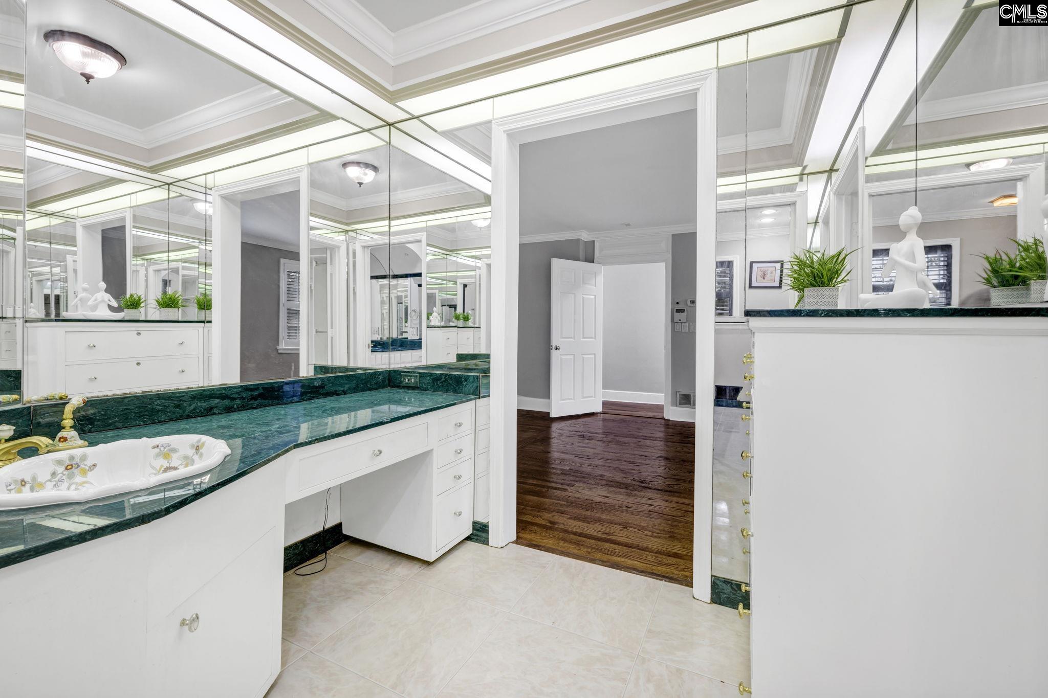 Columbia, South Carolina 29206, United States, 3 Bedrooms Bedrooms, ,3 BathroomsBathrooms,Residential,Pending,31611