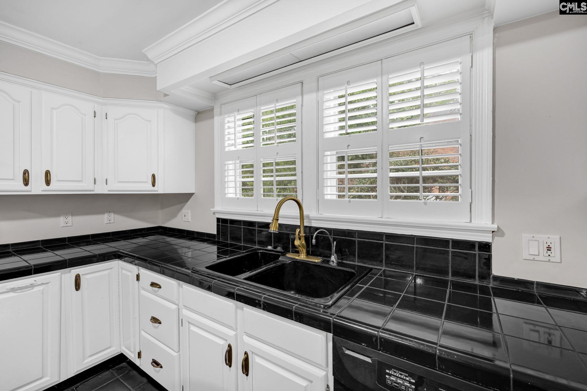 Columbia, South Carolina 29206, United States, 3 Bedrooms Bedrooms, ,3 BathroomsBathrooms,Residential,Pending,31611