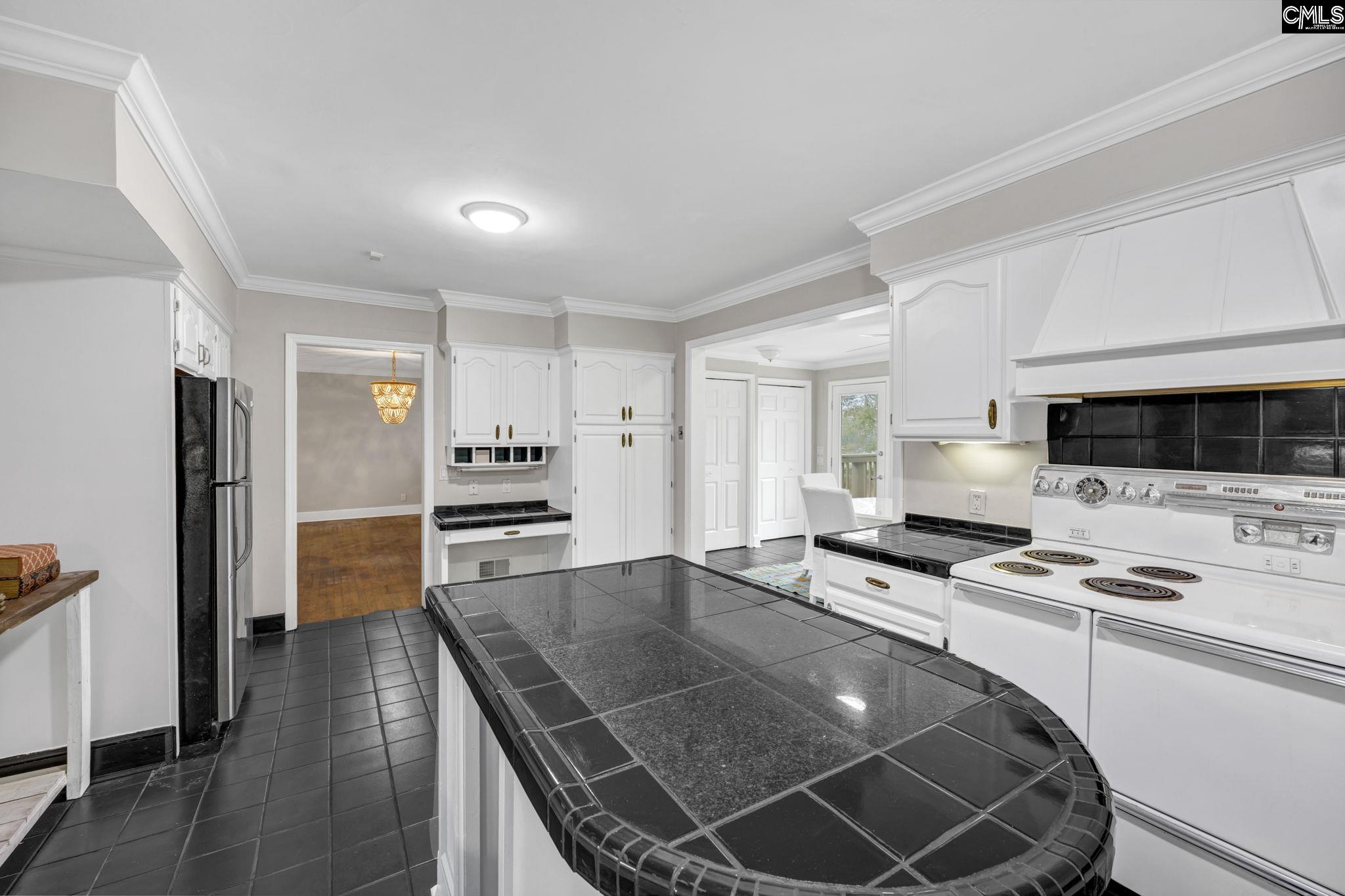 Columbia, South Carolina 29206, United States, 3 Bedrooms Bedrooms, ,3 BathroomsBathrooms,Residential,Pending,31611