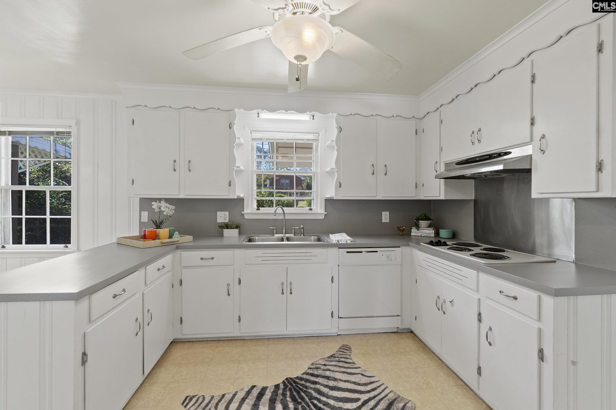 Cayce, South Carolina 29033, United States, 4 Bedrooms Bedrooms, ,3 BathroomsBathrooms,Residential,Active,222319