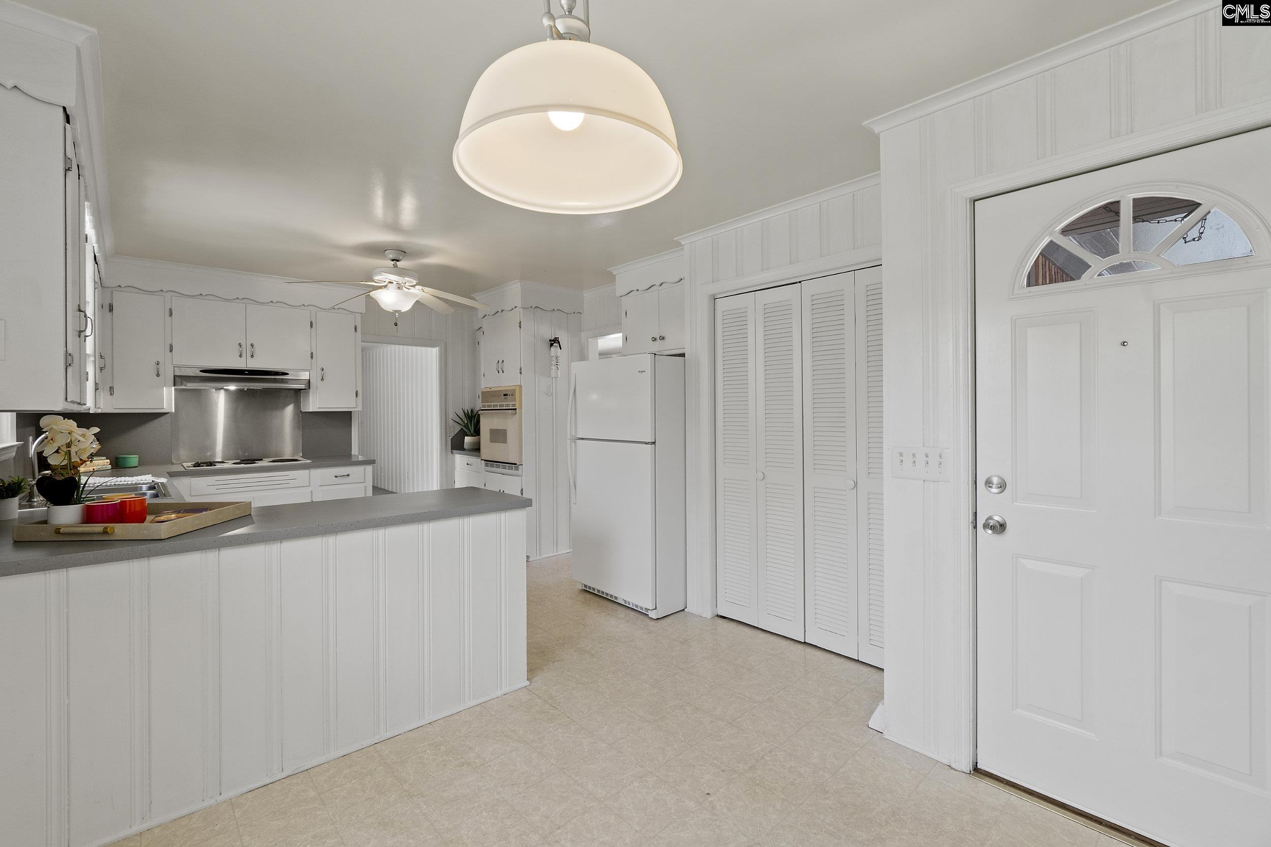 Cayce, South Carolina 29033, United States, 4 Bedrooms Bedrooms, ,3 BathroomsBathrooms,Residential,Active,222319