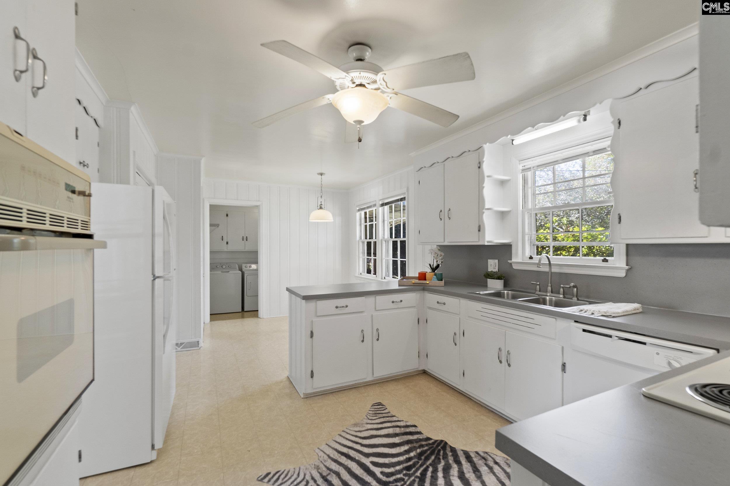 Cayce, South Carolina 29033, United States, 4 Bedrooms Bedrooms, ,3 BathroomsBathrooms,Residential,Active,222319