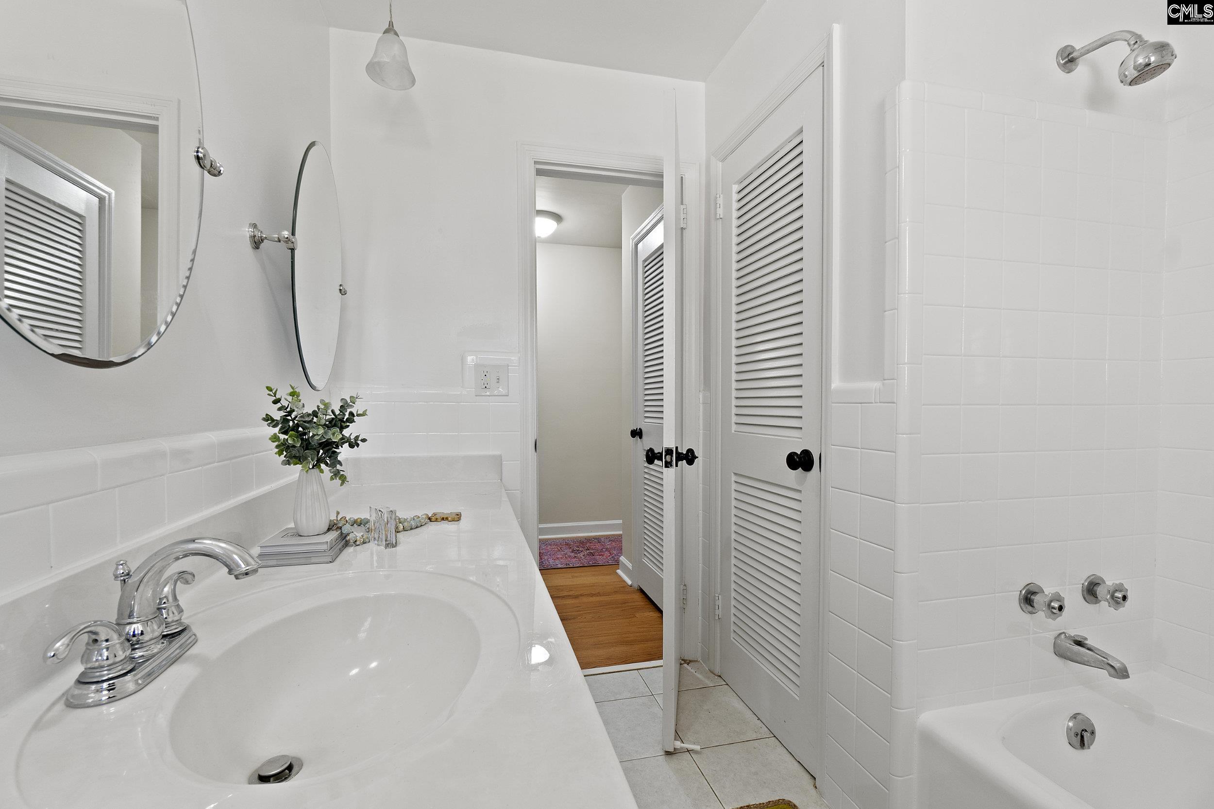 Cayce, South Carolina 29033, United States, 4 Bedrooms Bedrooms, ,3 BathroomsBathrooms,Residential,Active,222319