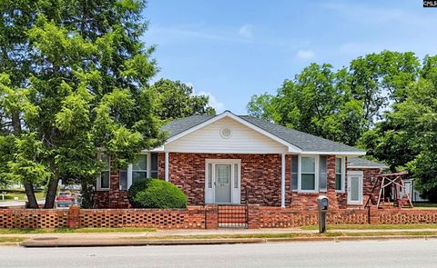 Photo of 116 W Moultrie St Street, Winnsboro, SC 29180 (MLS # 634752)