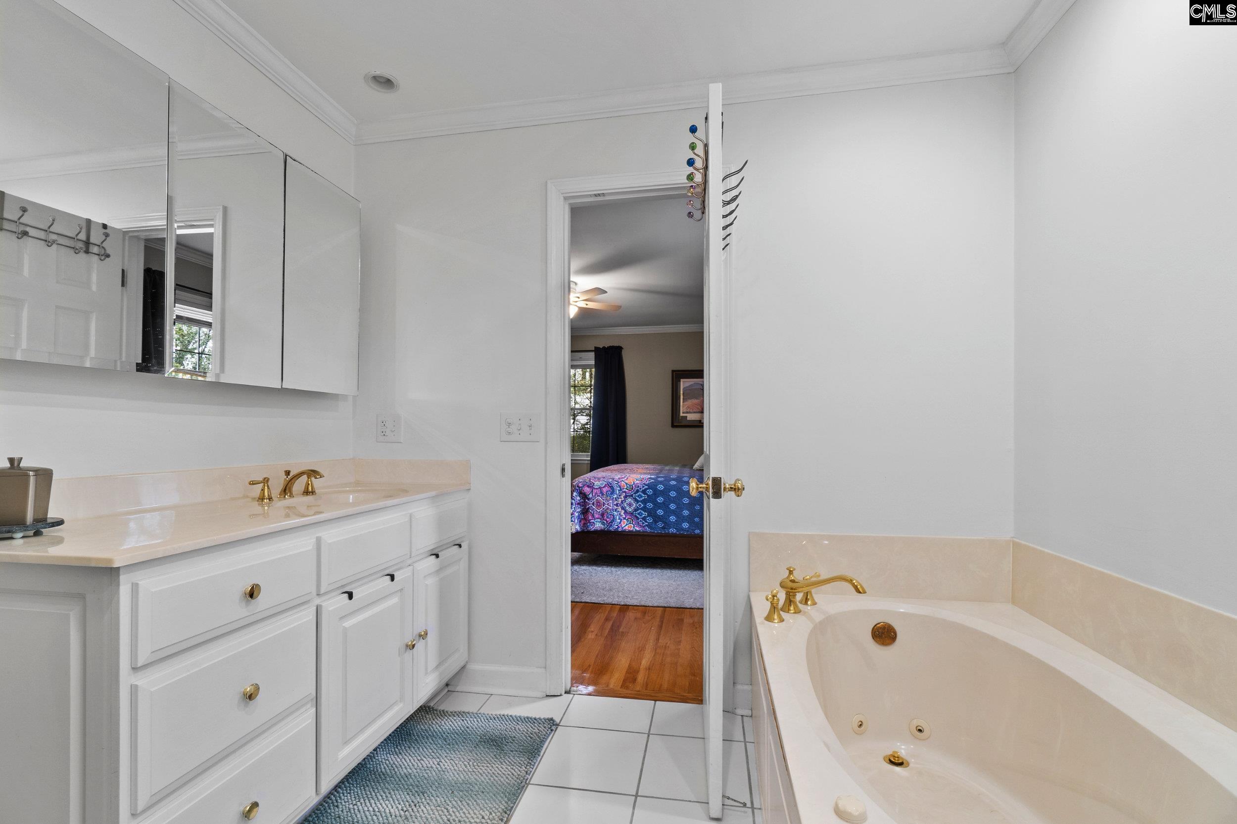 Columbia, South Carolina 29205, United States, 4 Bedrooms Bedrooms, ,5 BathroomsBathrooms,Residential,Pending,46096