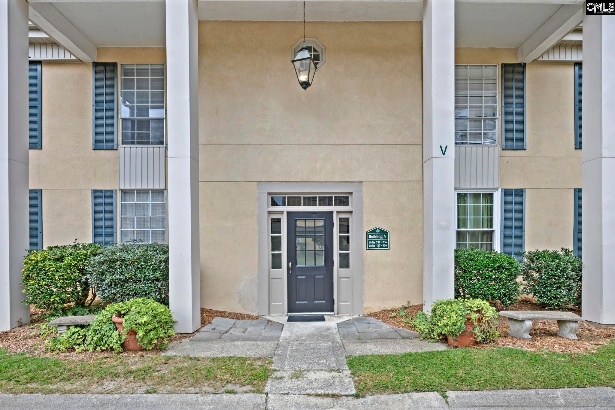 3600 Chateau Drive 237