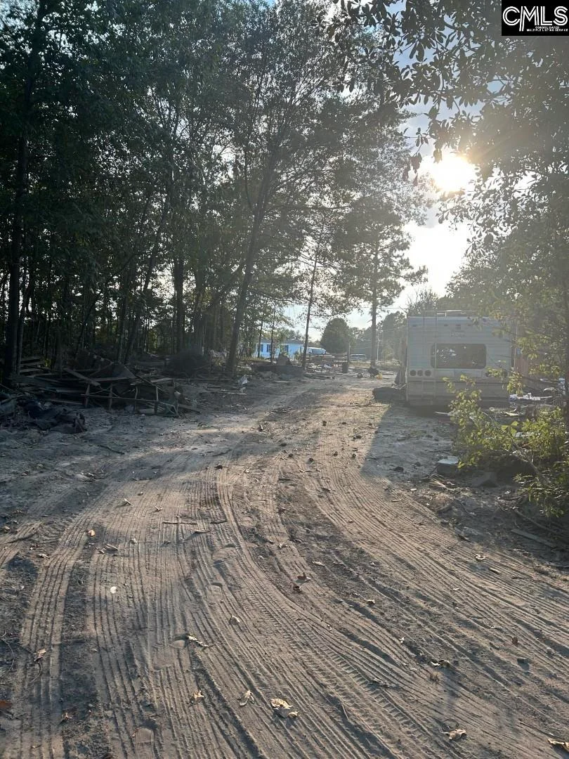 2452 Highway 6