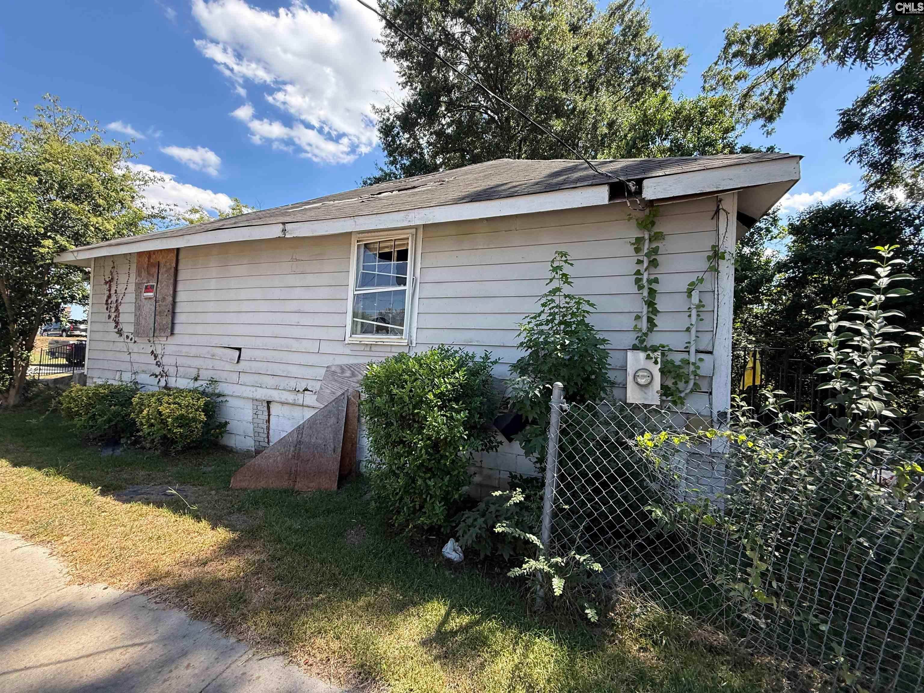 1929 Harper Street