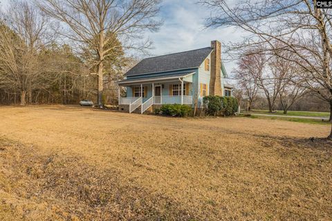 A home in Saluda