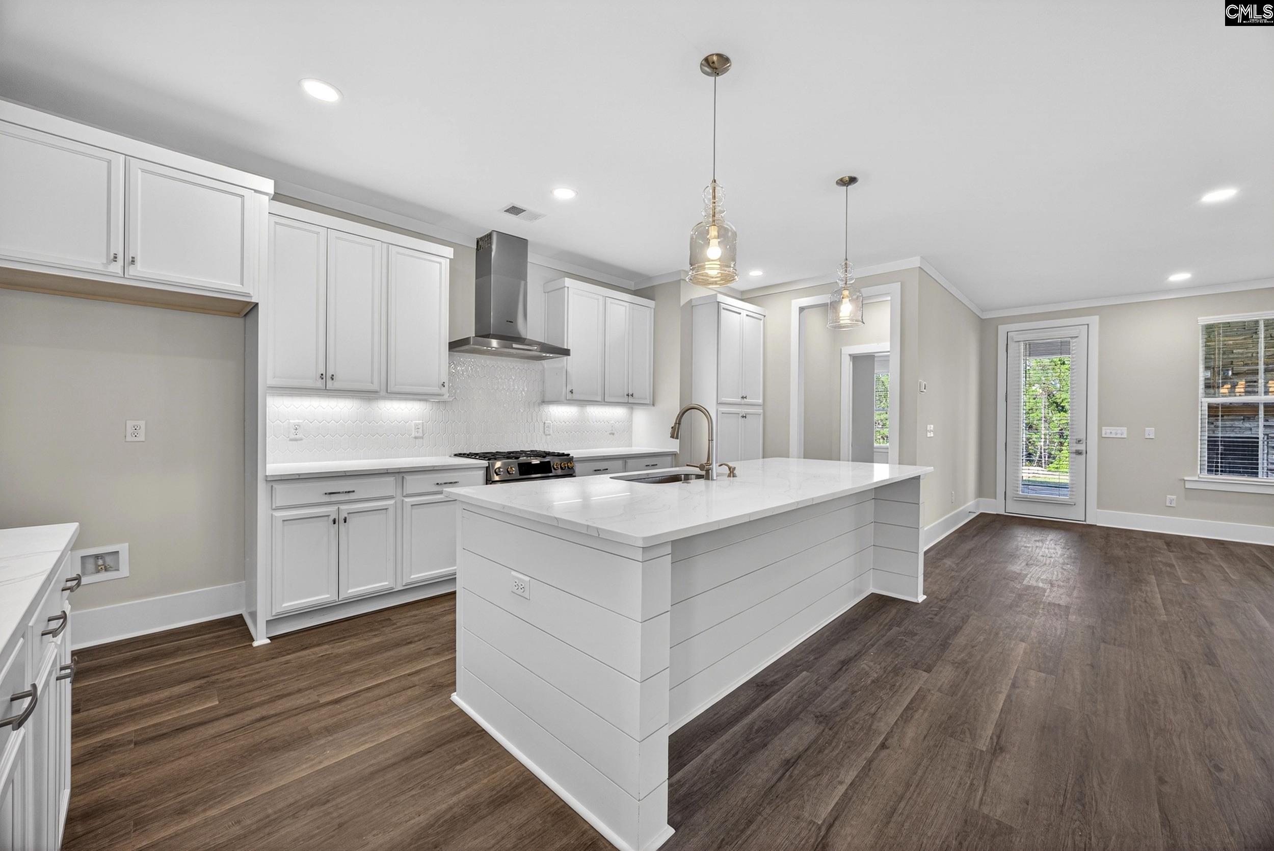 2046 Shallow Bluff Court