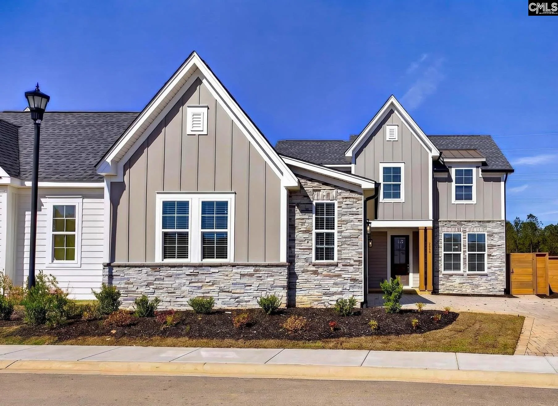 2046 Shallow Bluff Court