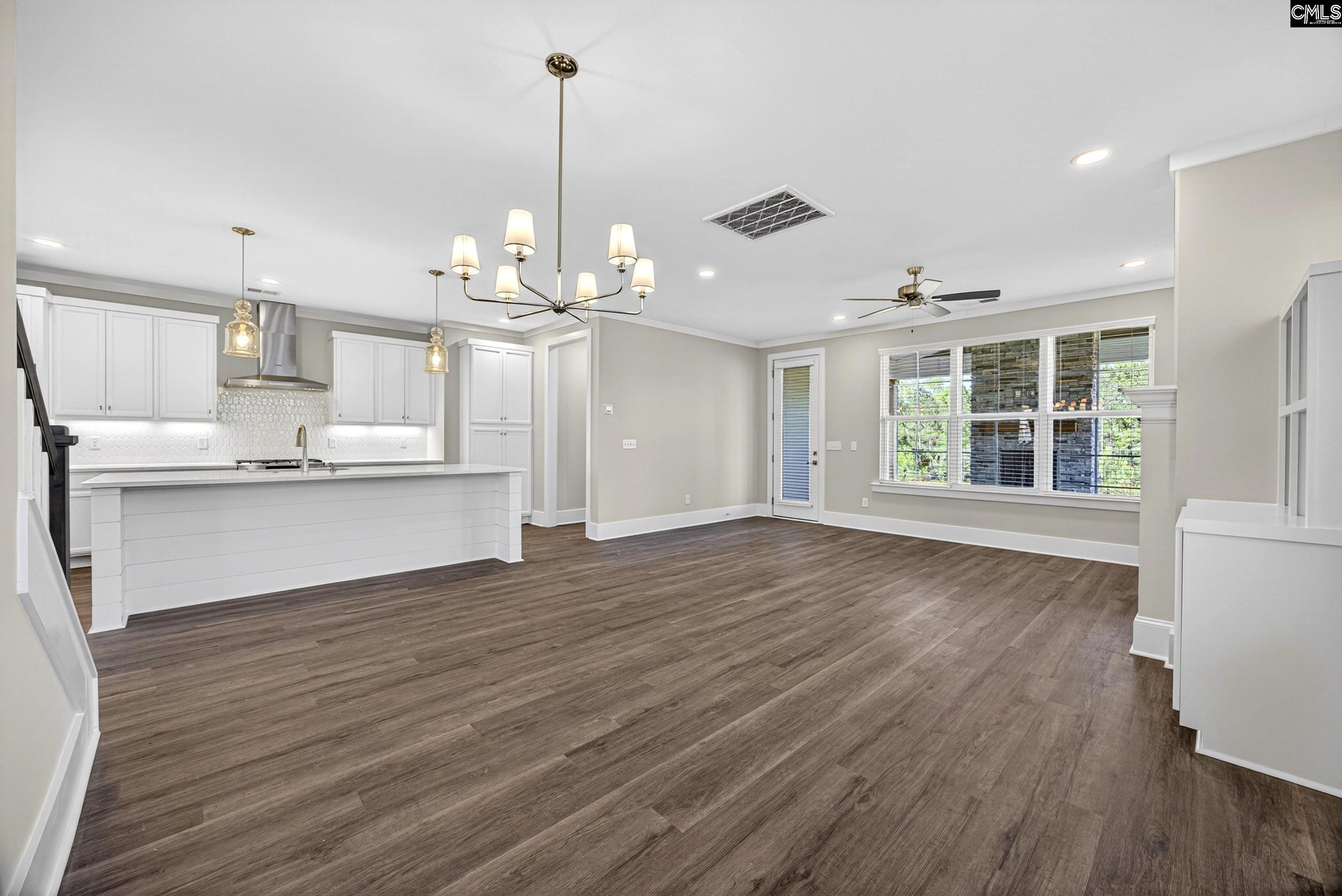 2046 Shallow Bluff Court