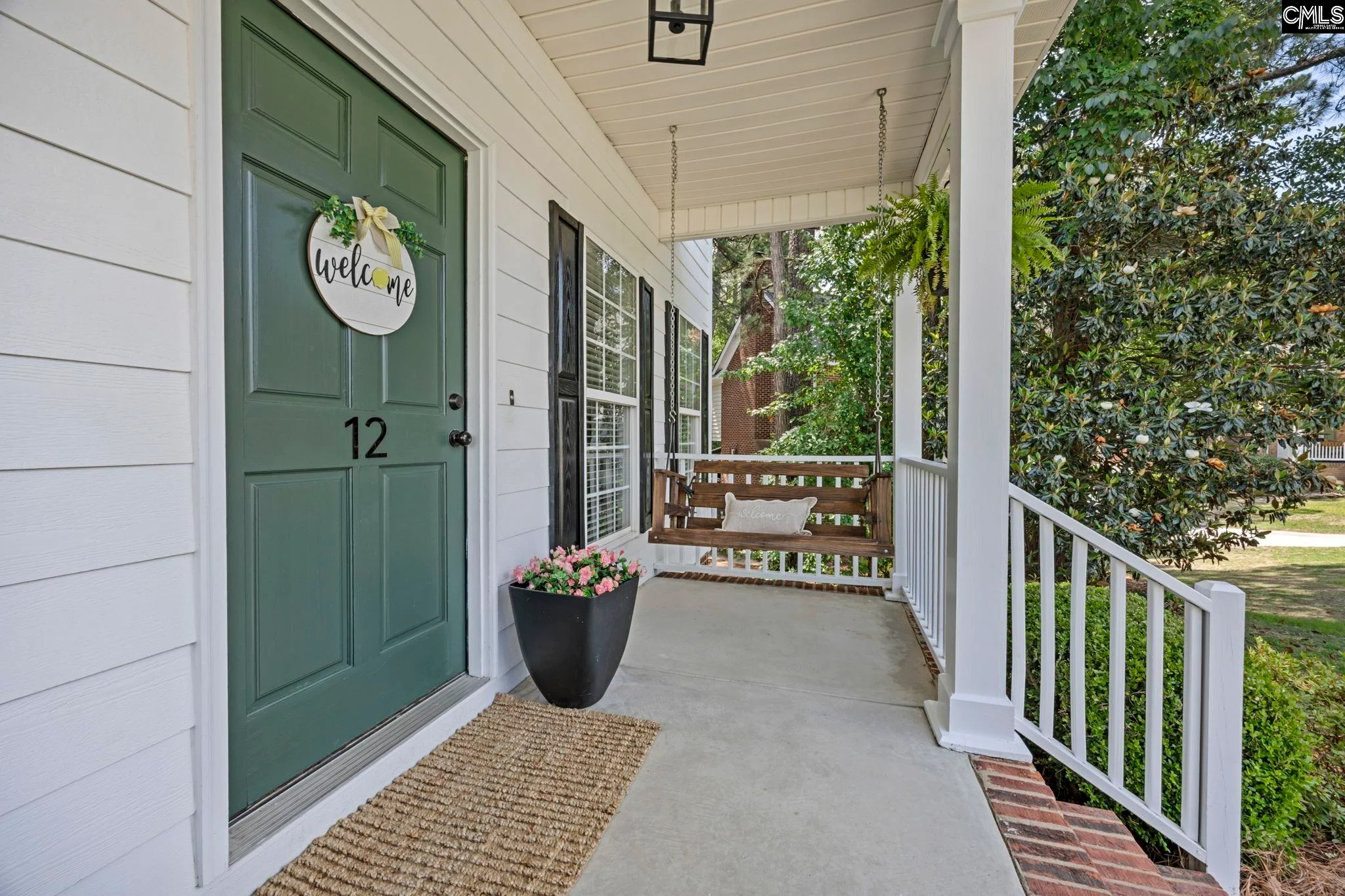 12 W Canterbury Court