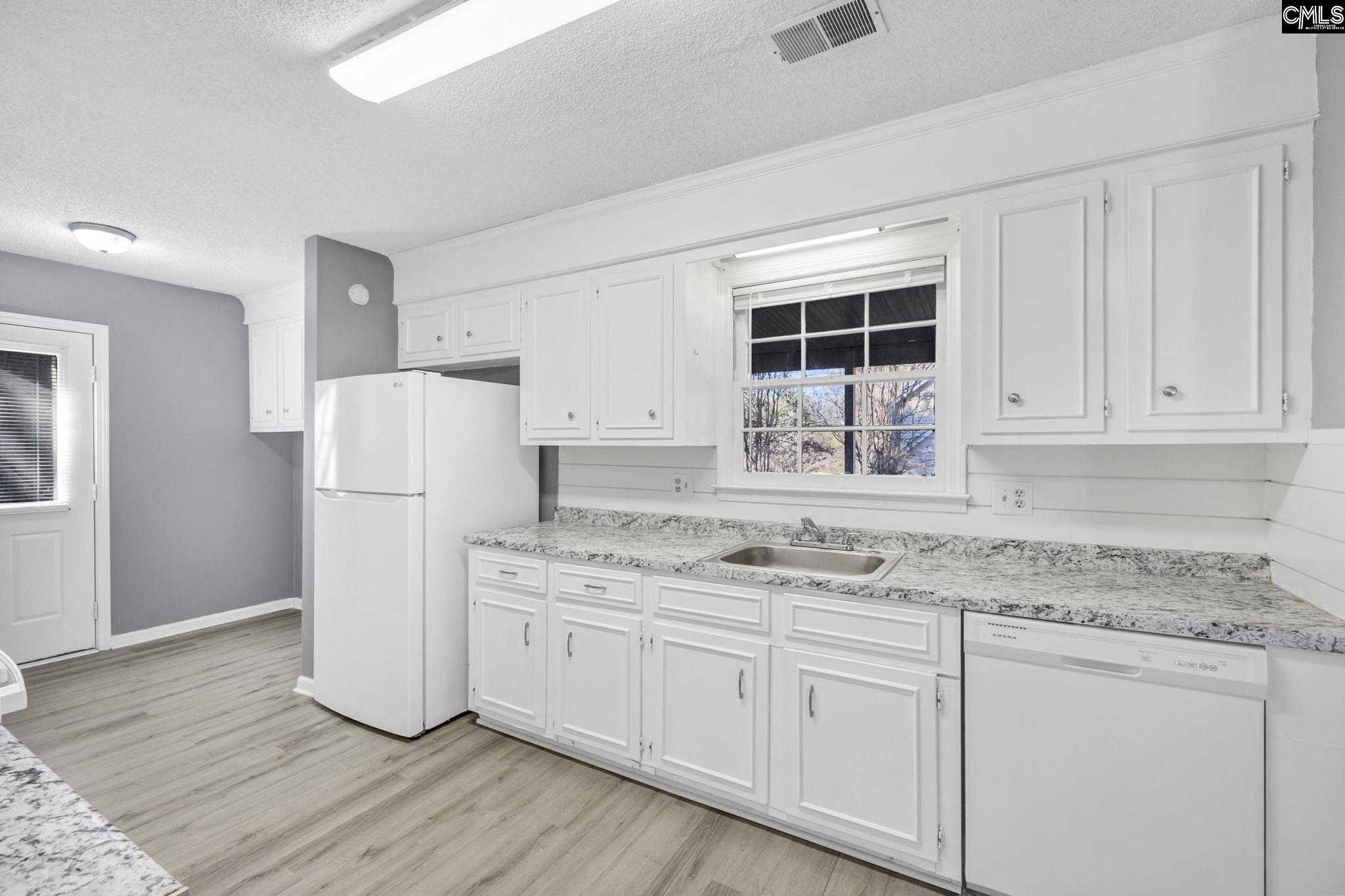 Irmo, South Carolina 29063, United States, 3 Bedrooms Bedrooms, ,2 BathroomsBathrooms,Residential,Pending,9156