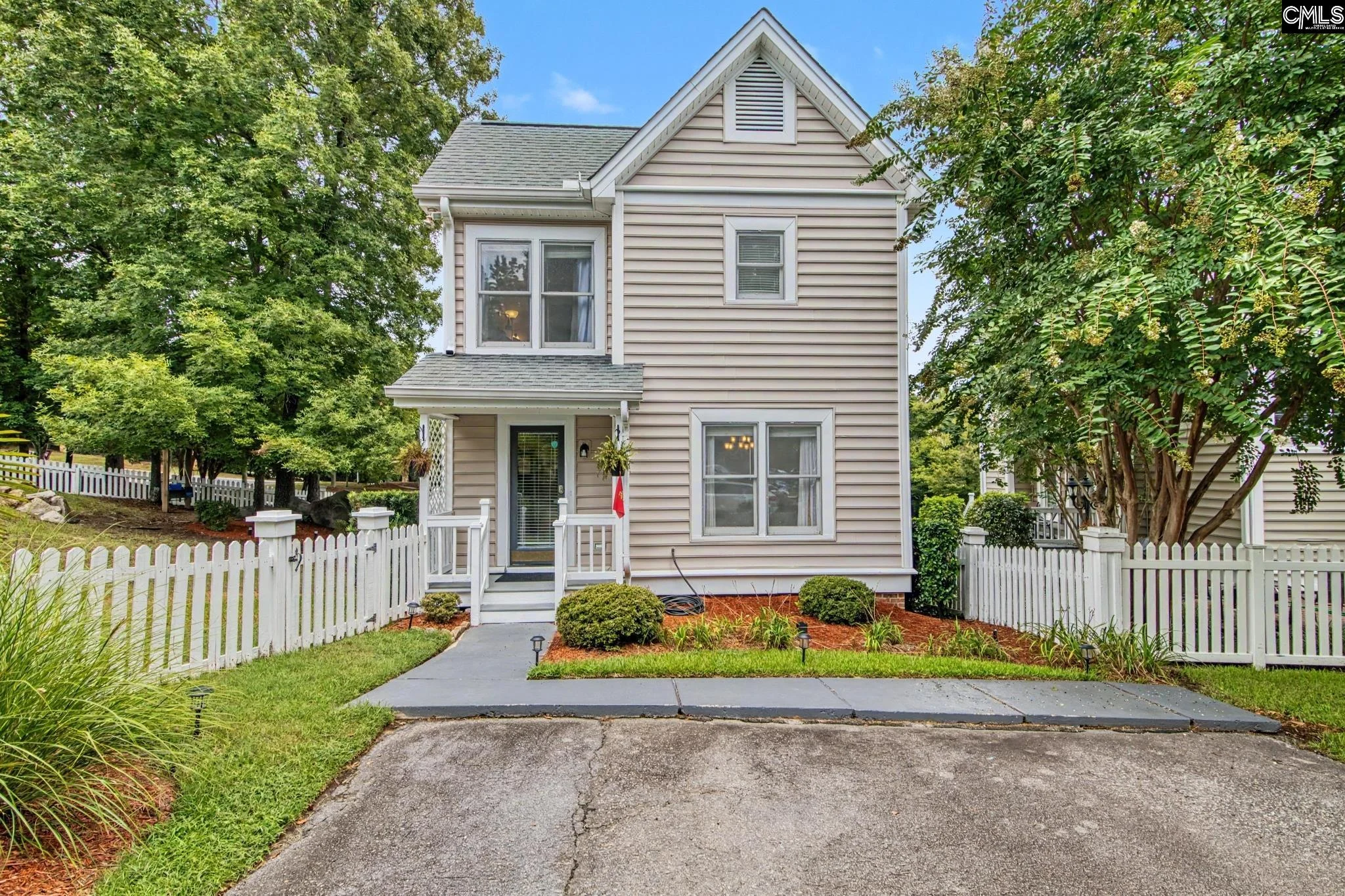204 River Bluff Boulevard