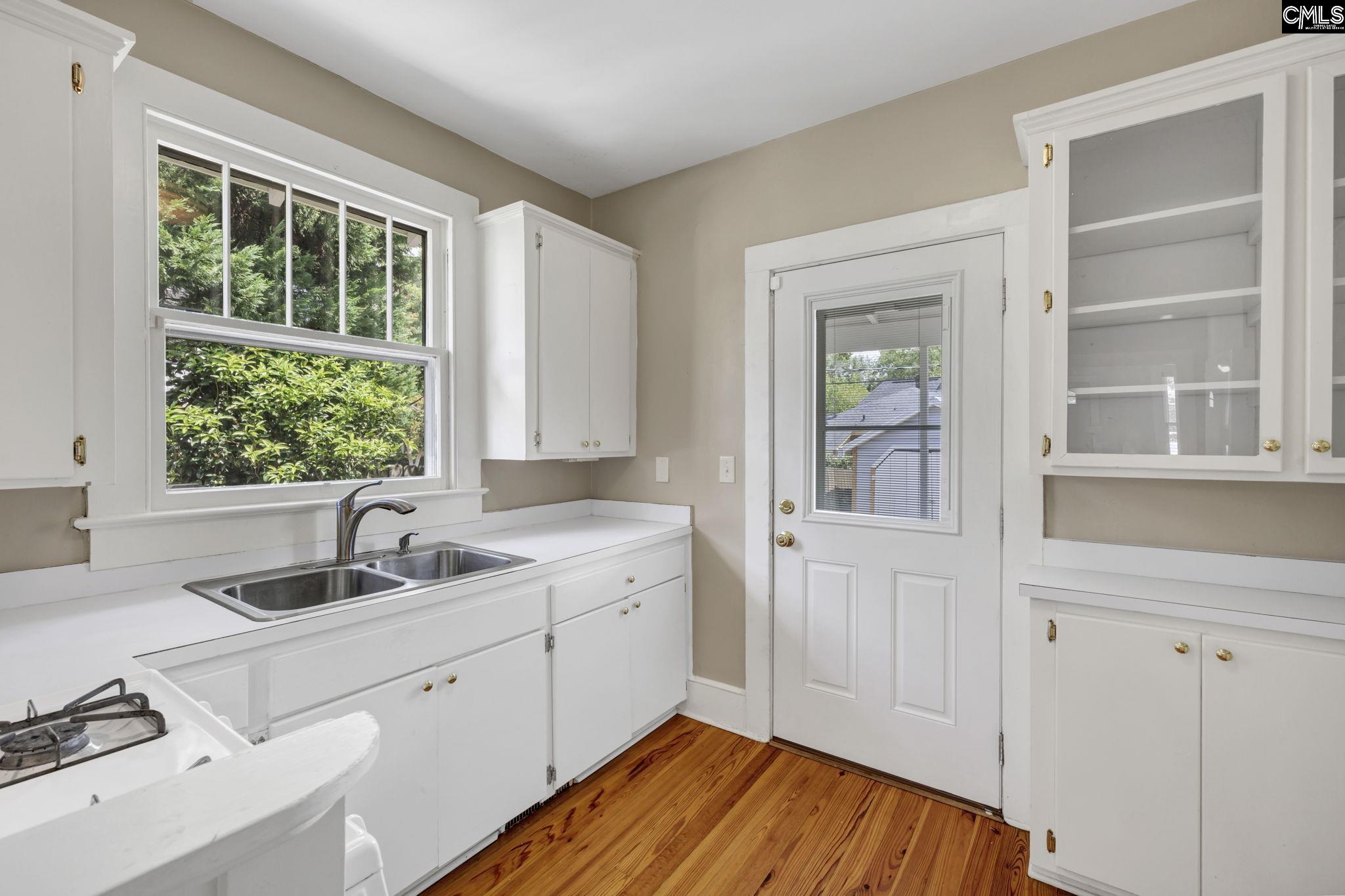 Columbia, South Carolina 29201, United States, 2 Bedrooms Bedrooms, ,1 BathroomBathrooms,Residential,Pending,47119