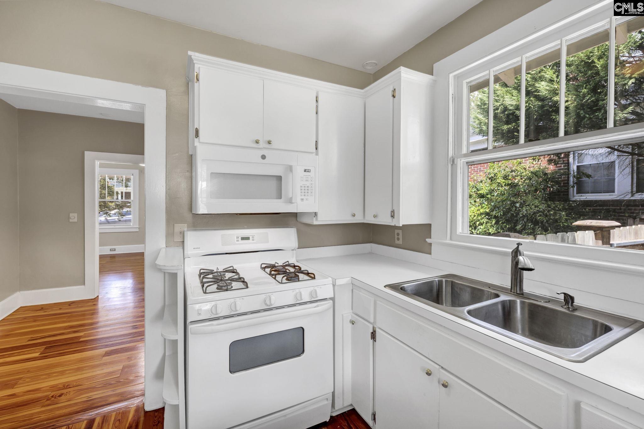 Columbia, South Carolina 29201, United States, 2 Bedrooms Bedrooms, ,1 BathroomBathrooms,Residential,Pending,47119