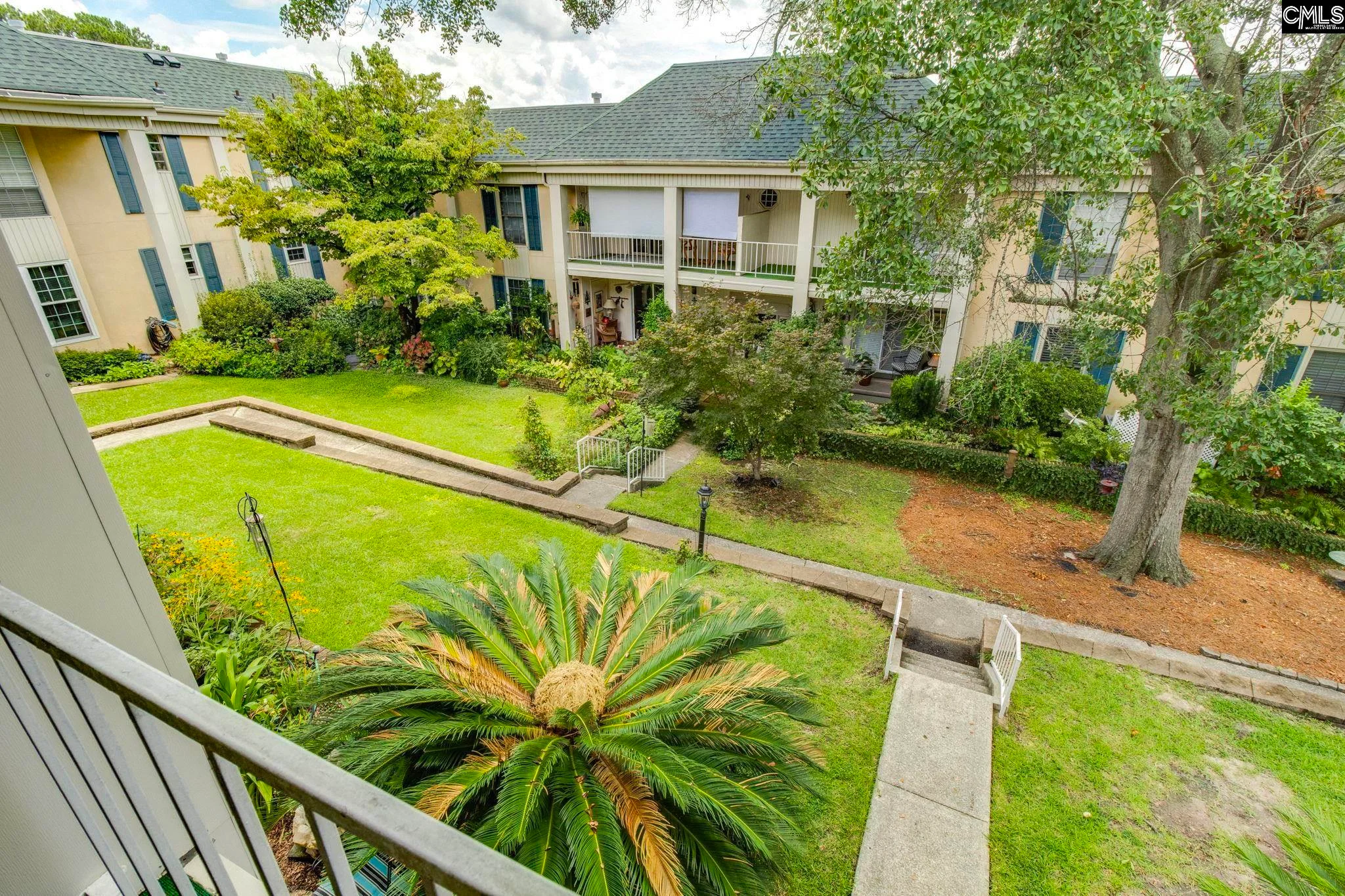 3600 Chateau Drive Unit C-204